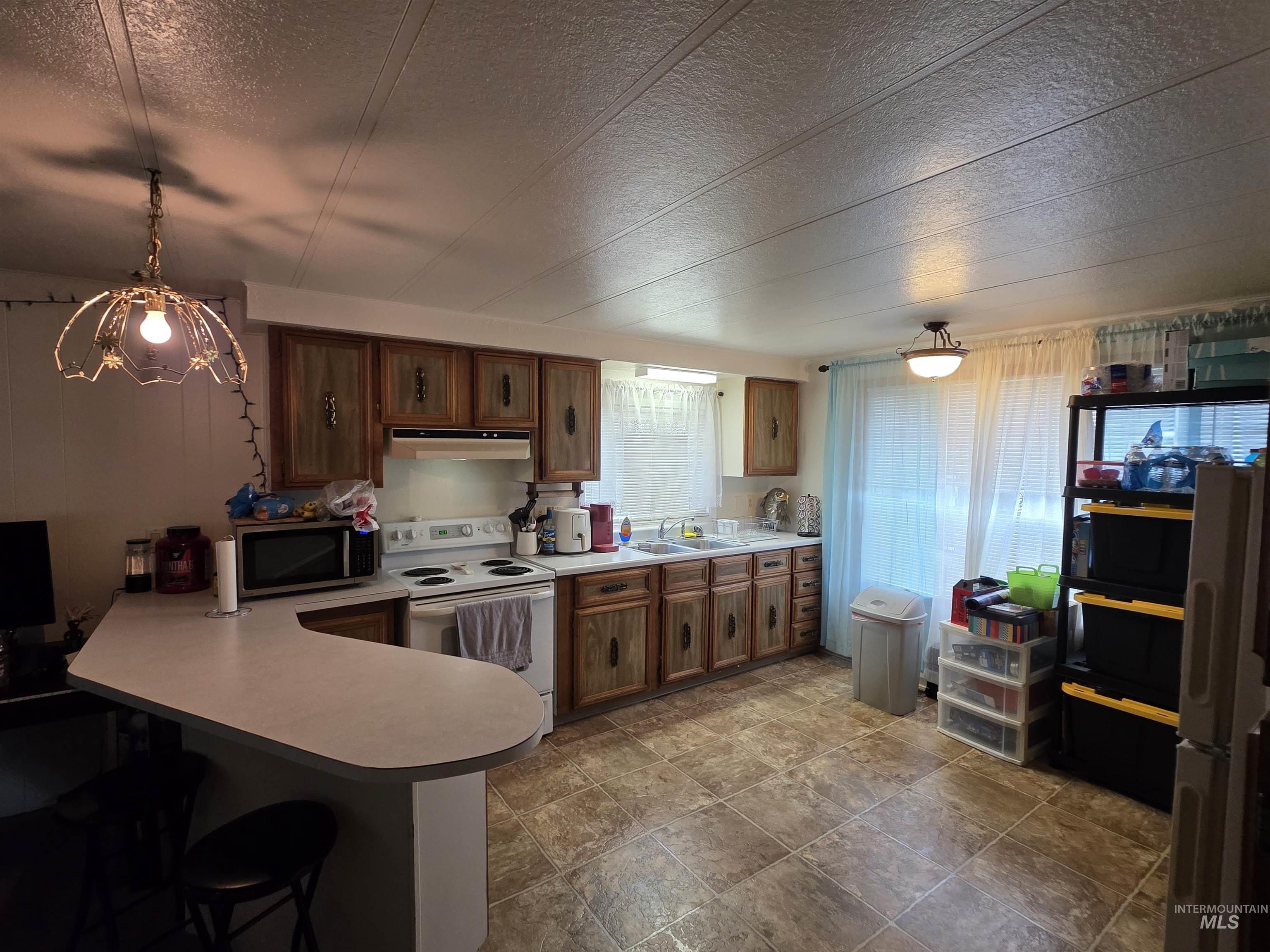 2465 19th St., Clarkston, Washington 99403, 3 Bedrooms, 1.5 Bathrooms, Residential Income For Sale, Price $365,000, 98980247