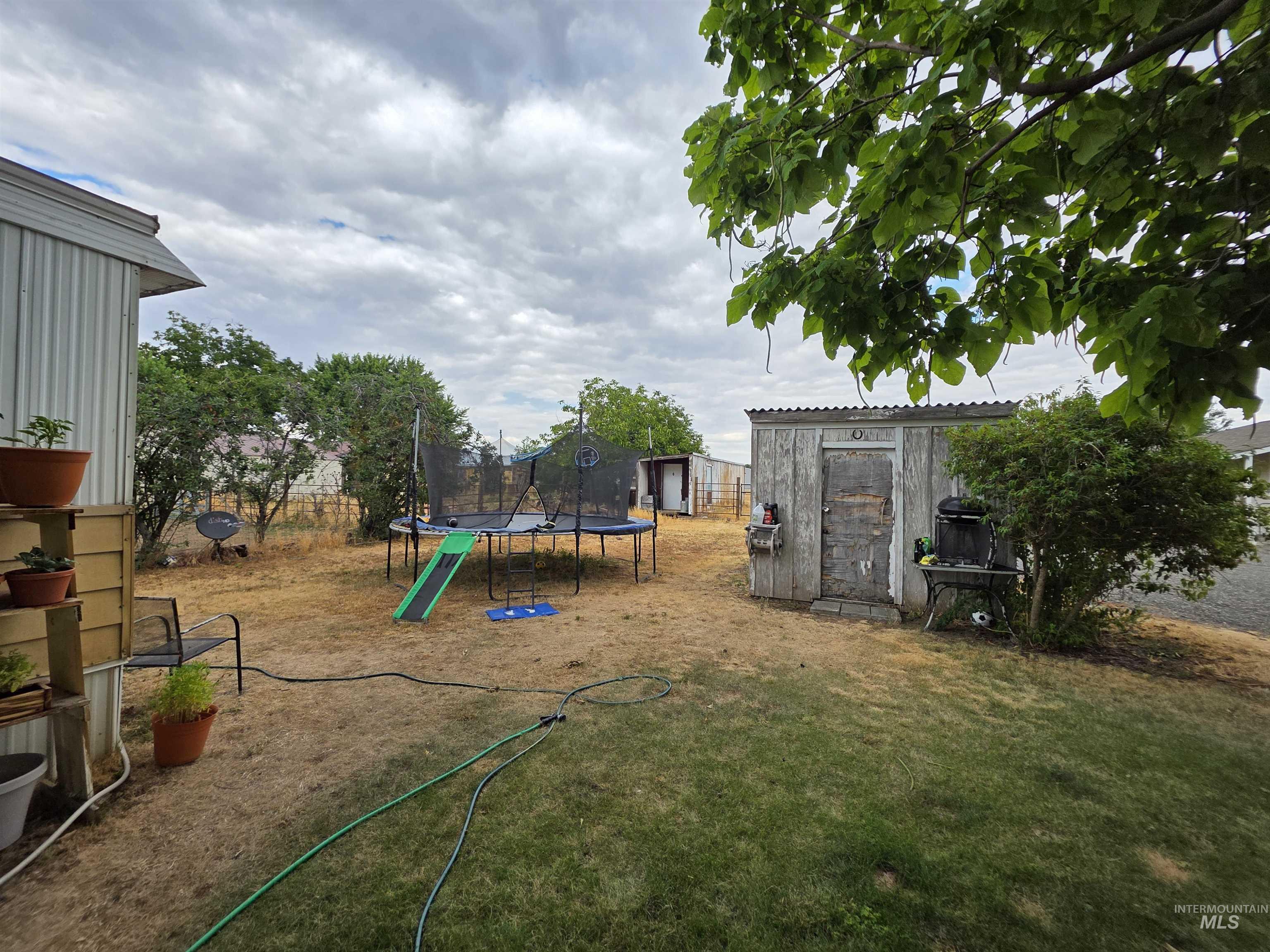 2465 19th St., Clarkston, Washington 99403, 3 Bedrooms, 1.5 Bathrooms, Residential Income For Sale, Price $365,000, 98980247