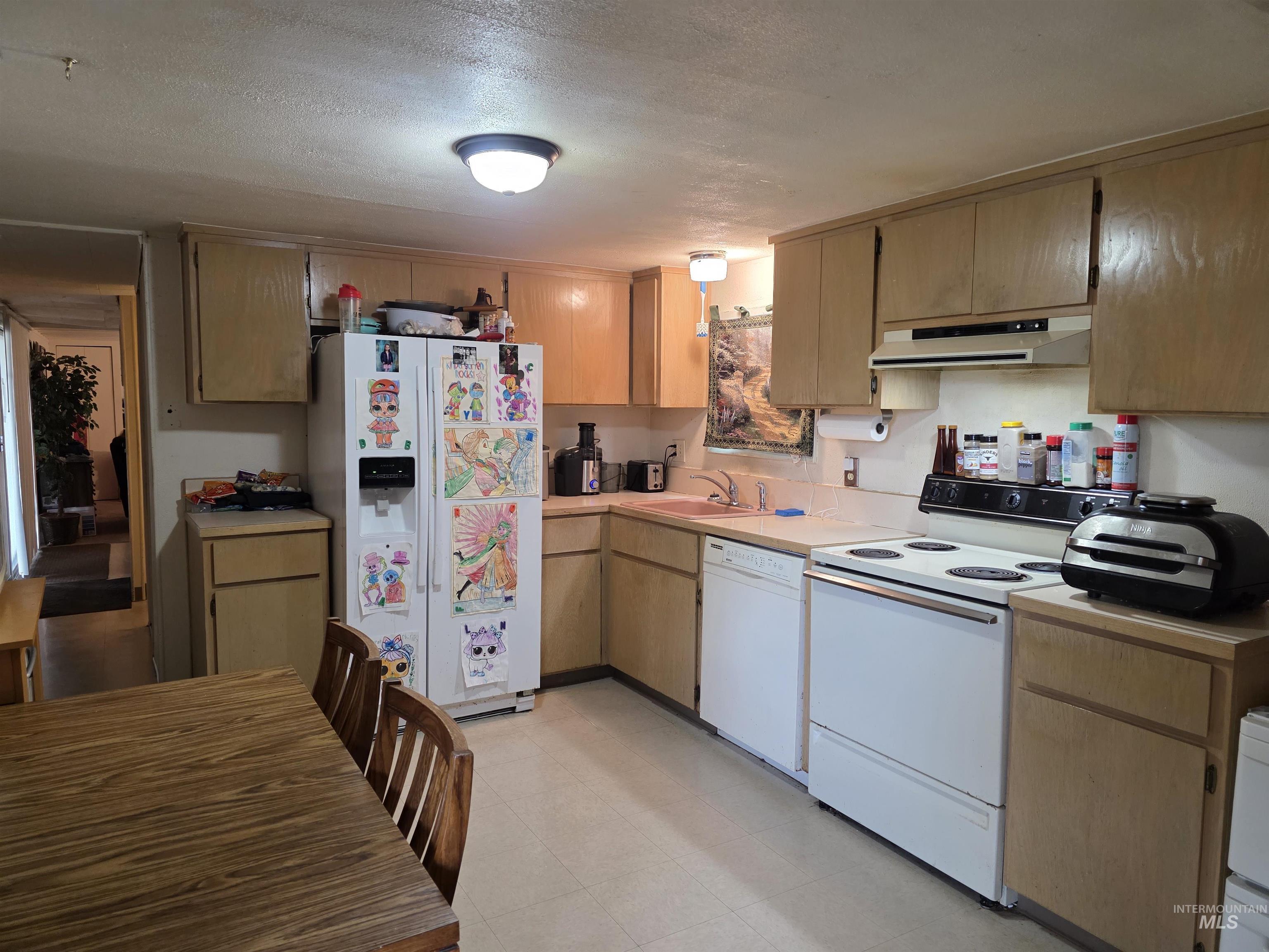 2465 19th St., Clarkston, Washington 99403, 3 Bedrooms, 1.5 Bathrooms, Residential Income For Sale, Price $365,000, 98980247