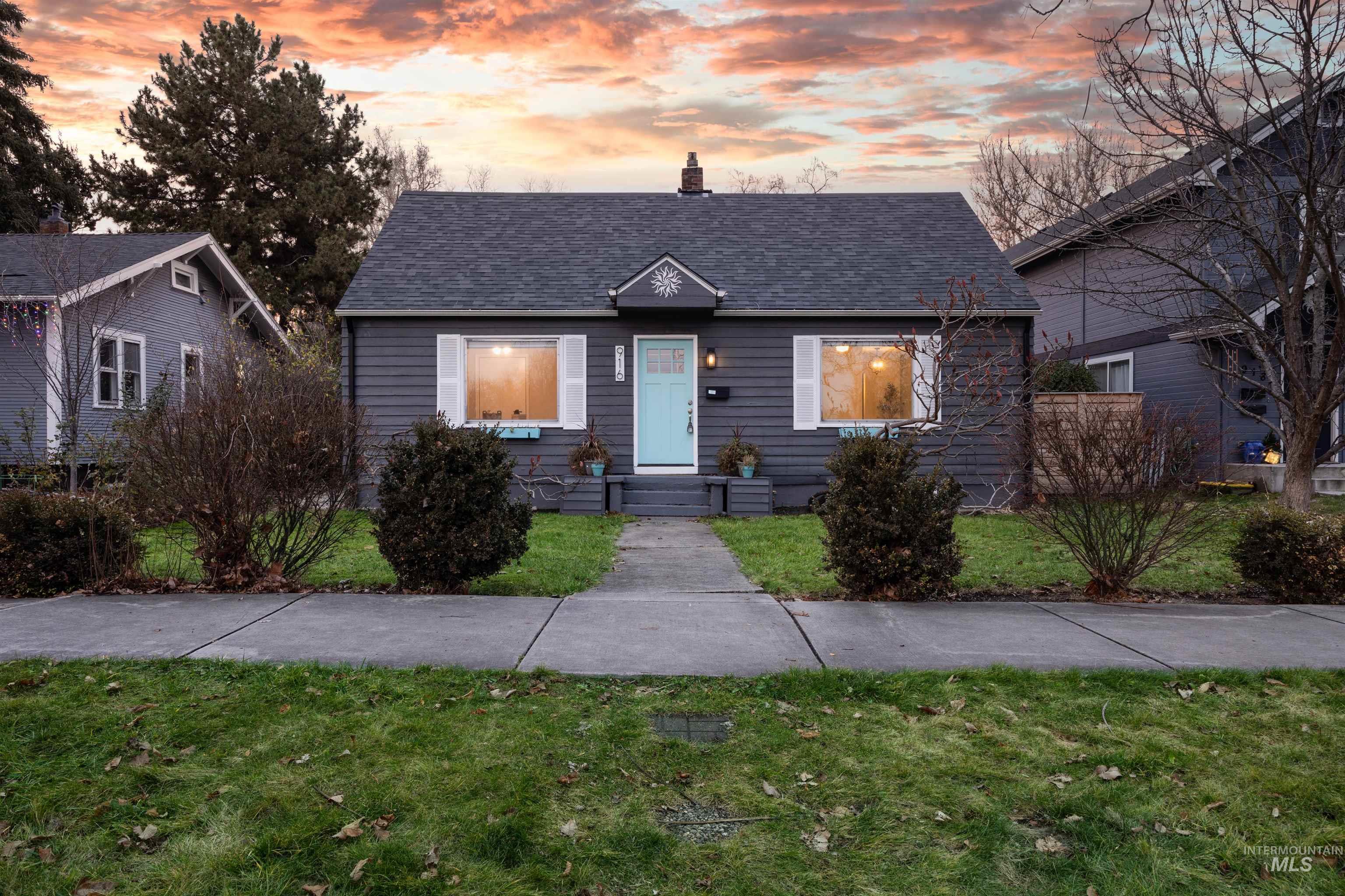 916 E McKinley Street, Boise, Idaho 83712, 5 Bedrooms, 2 Bathrooms, Residential For Sale, Price $759,900,MLS 98980248