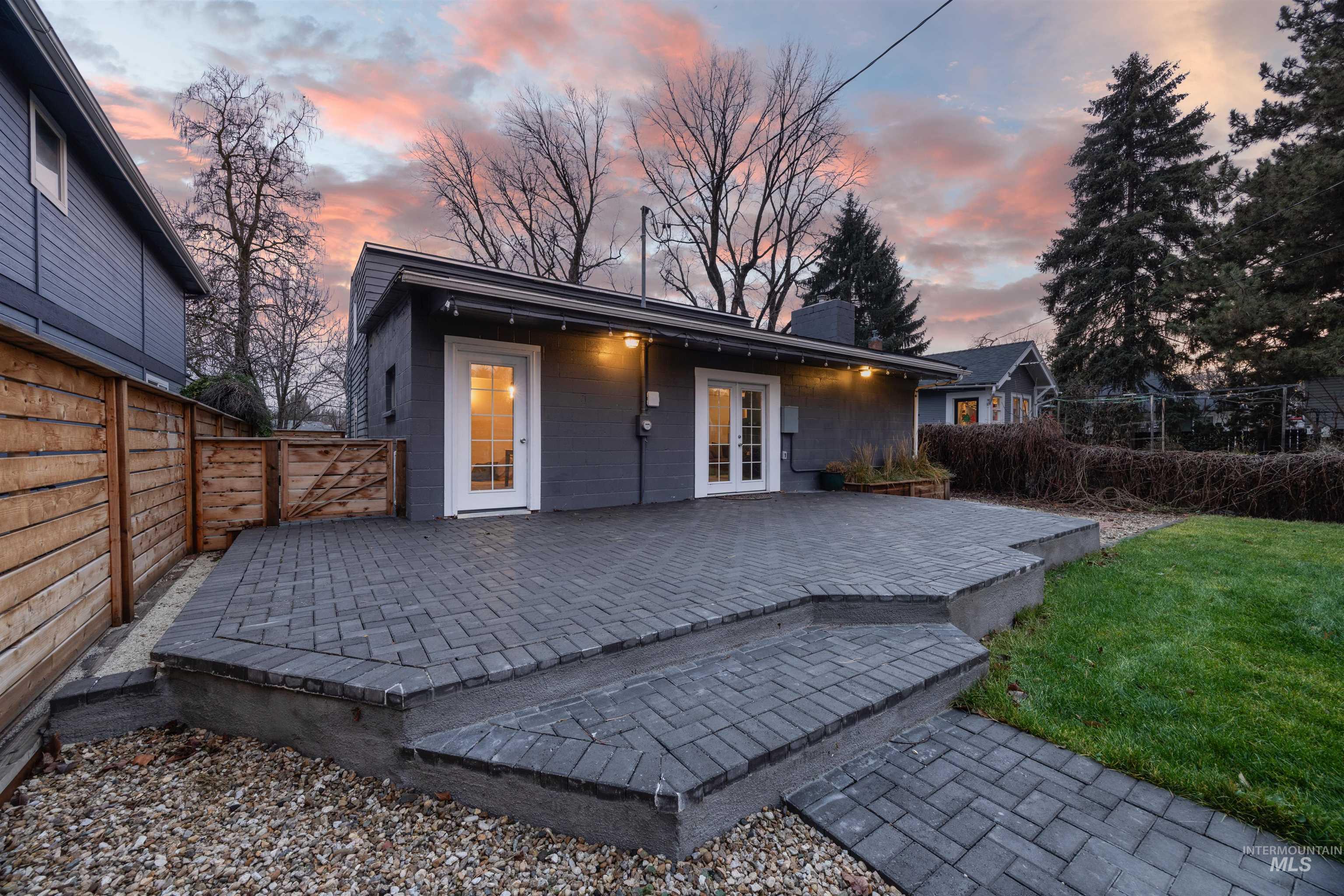 916 E McKinley Street, Boise, Idaho 83712, 5 Bedrooms, 2 Bathrooms, Residential For Sale, Price $759,900,MLS 98980248