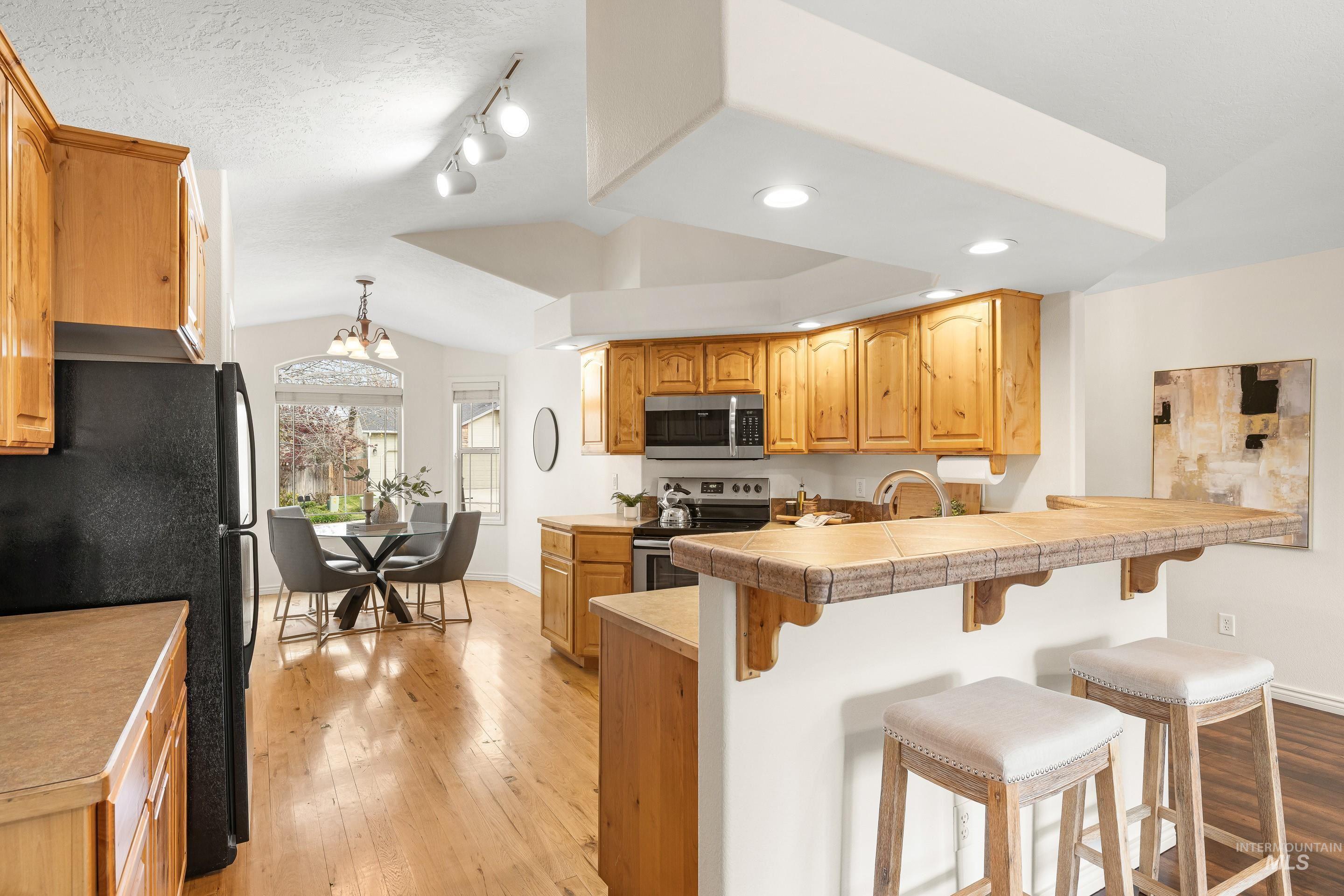 7769 W Estrella Dr, Boise, Idaho 83709, 3 Bedrooms, 2 Bathrooms, Residential For Sale, Price $524,900,MLS 98980249