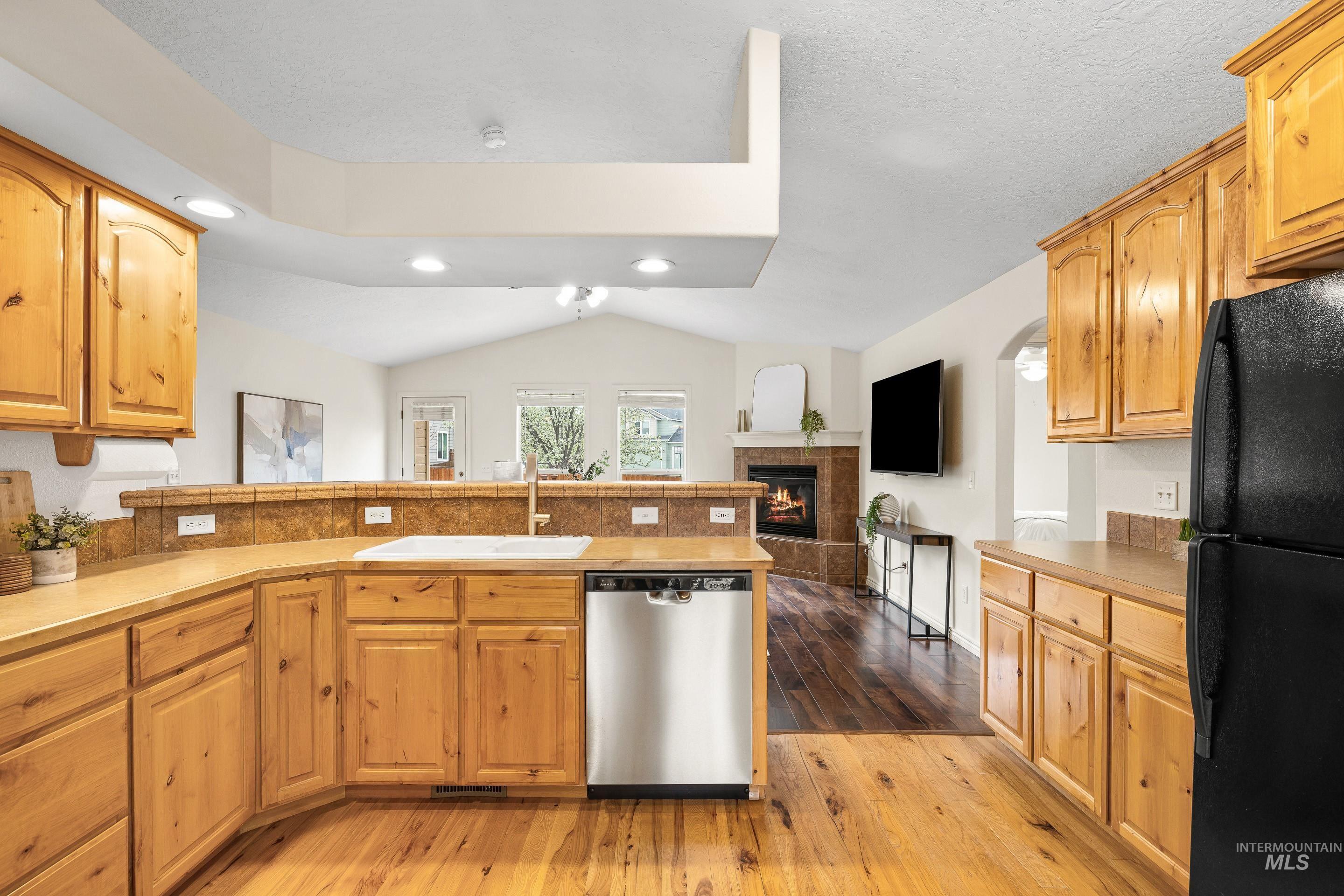 7769 W Estrella Dr, Boise, Idaho 83709, 3 Bedrooms, 2 Bathrooms, Residential For Sale, Price $524,900,MLS 98980249