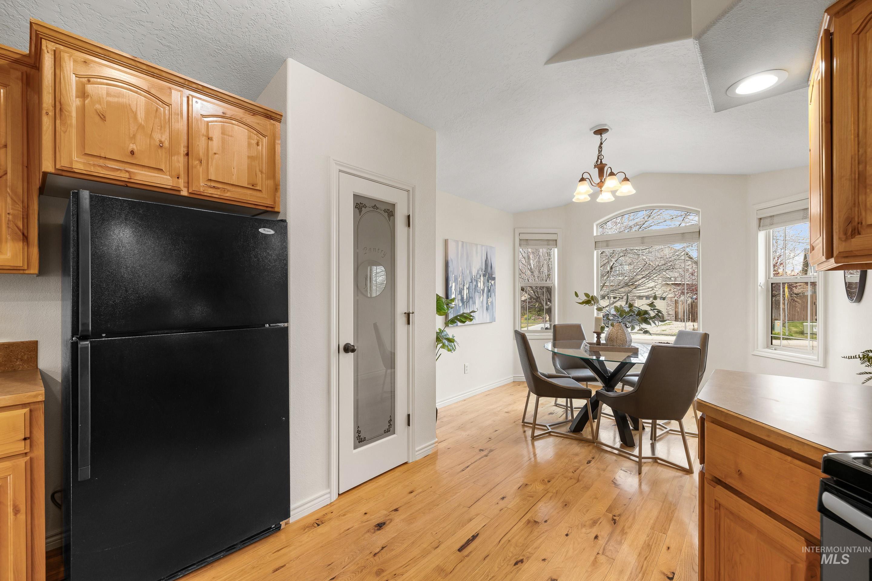 7769 W Estrella Dr, Boise, Idaho 83709, 3 Bedrooms, 2 Bathrooms, Residential For Sale, Price $524,900,MLS 98980249