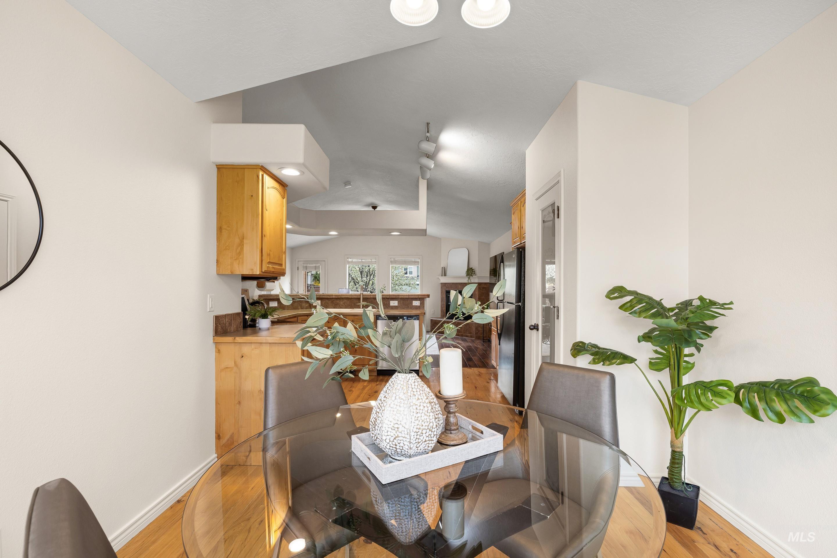 7769 W Estrella Dr, Boise, Idaho 83709, 3 Bedrooms, 2 Bathrooms, Residential For Sale, Price $524,900,MLS 98980249