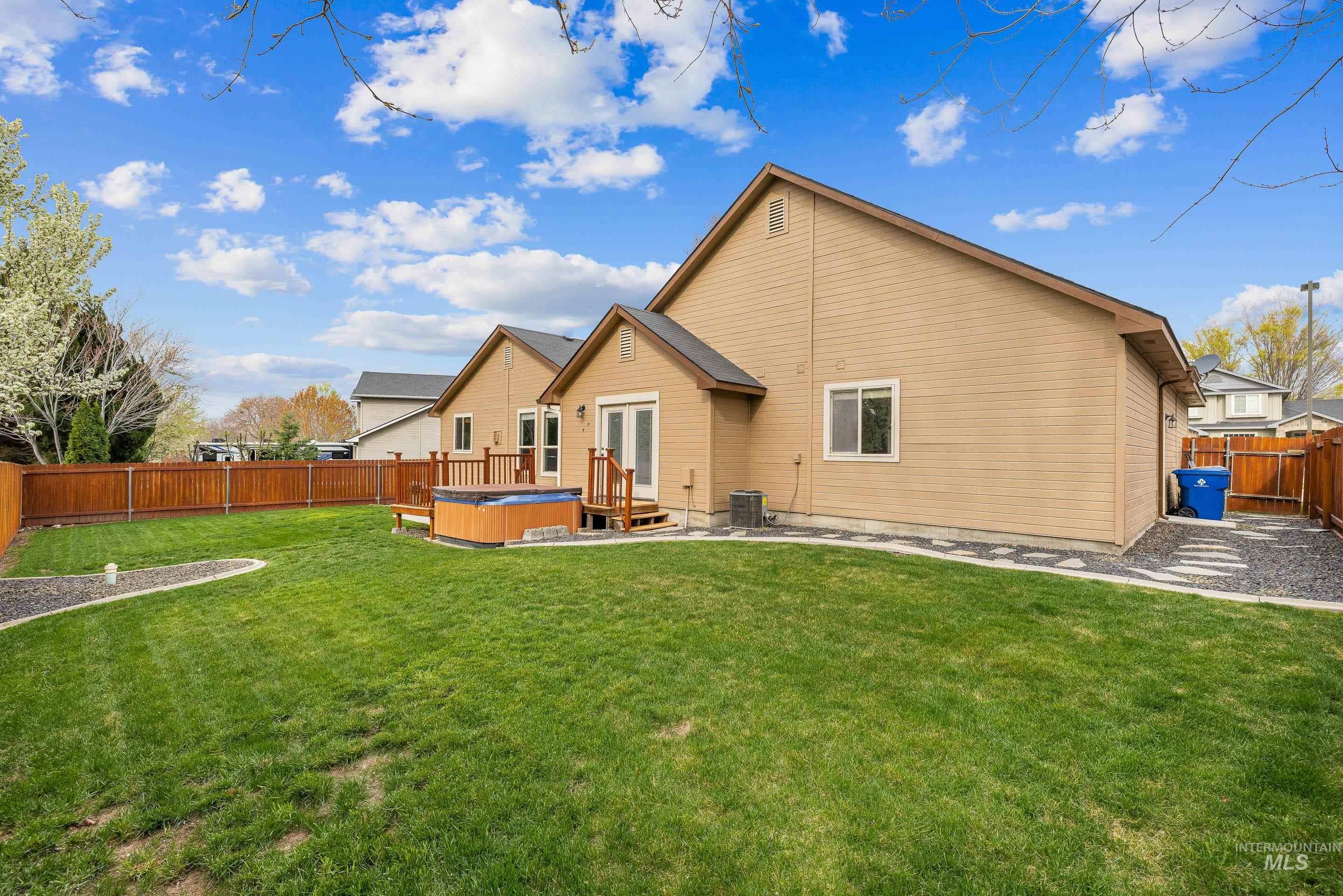 7769 W Estrella Dr, Boise, Idaho 83709, 3 Bedrooms, 2 Bathrooms, Residential For Sale, Price $524,900,MLS 98980249