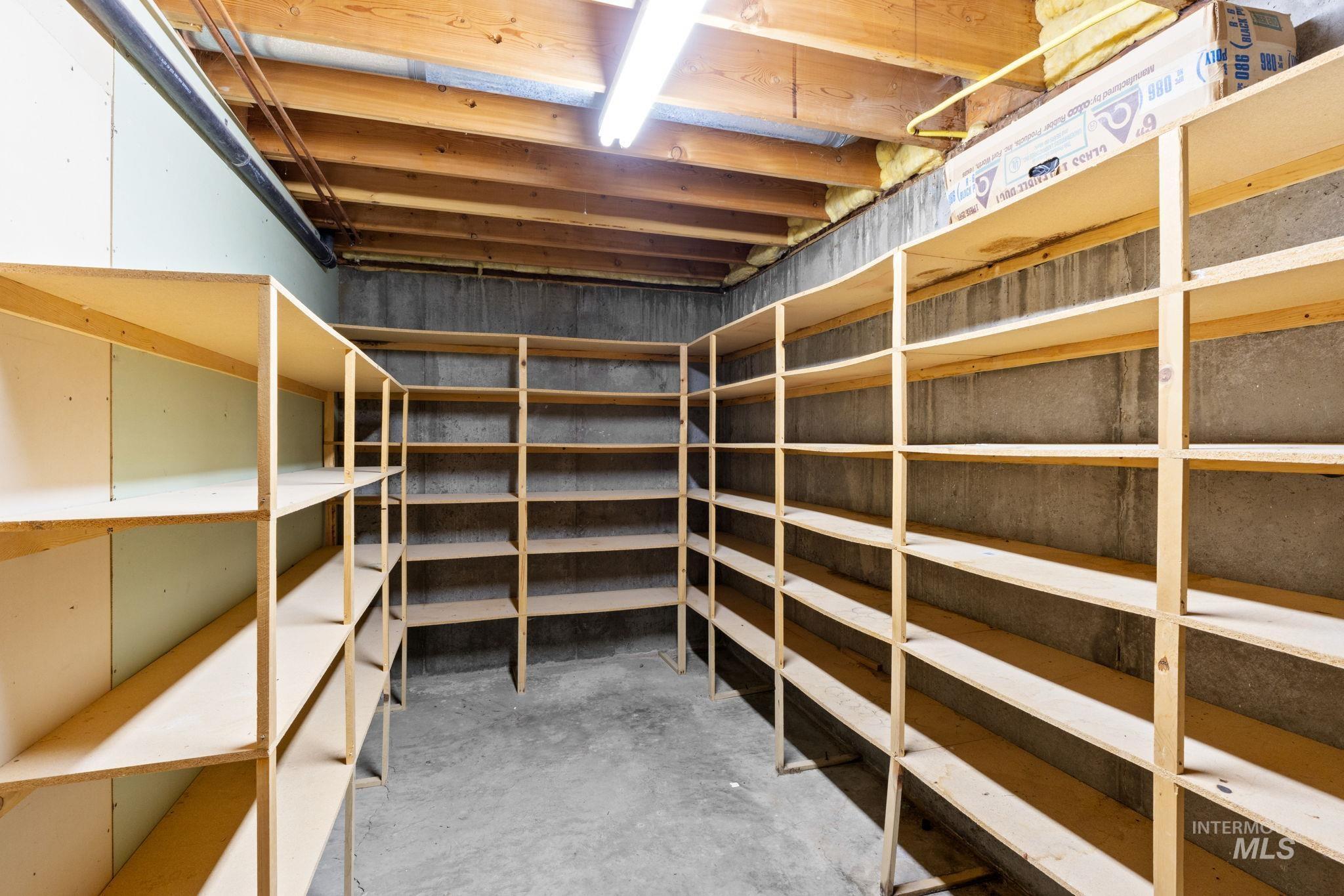 3154 N 4750 E, Murtaugh, Idaho 83344, 6 Bedrooms, 4 Bathrooms, Residential For Sale, Price $625,000,MLS 98980250