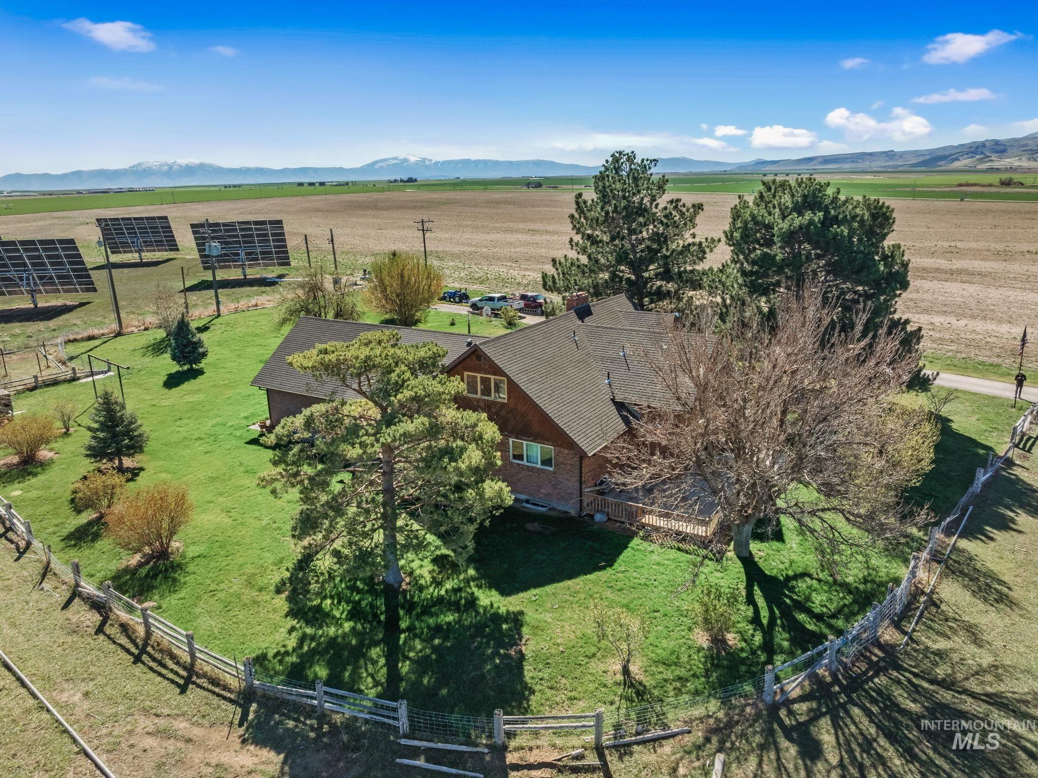 3154 N 4750 E, Murtaugh, Idaho 83344, 6 Bedrooms, 4 Bathrooms, Residential For Sale, Price $625,000, 98980250
