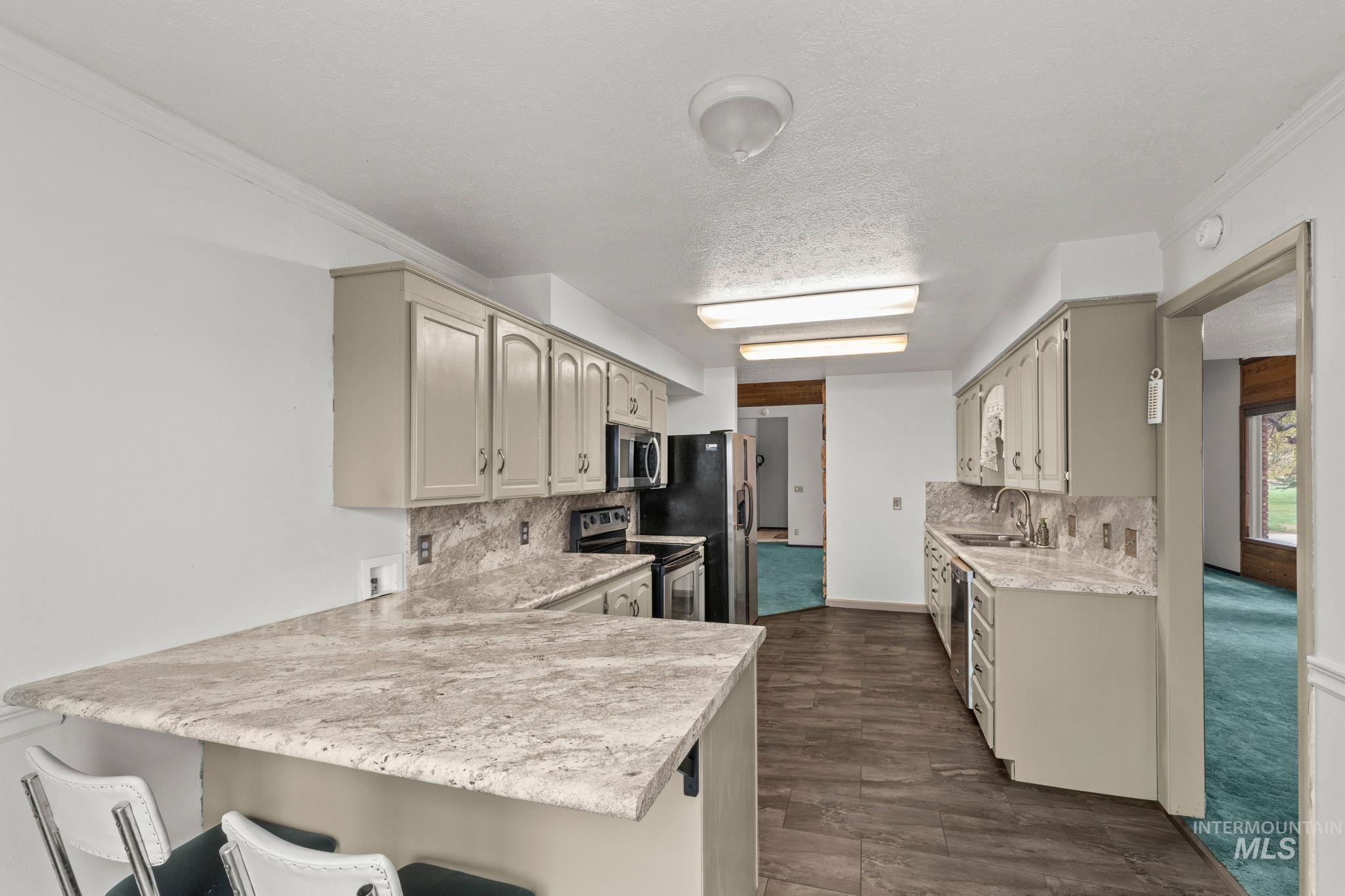 3154 N 4750 E, Murtaugh, Idaho 83344, 6 Bedrooms, 4 Bathrooms, Residential For Sale, Price $625,000,MLS 98980250