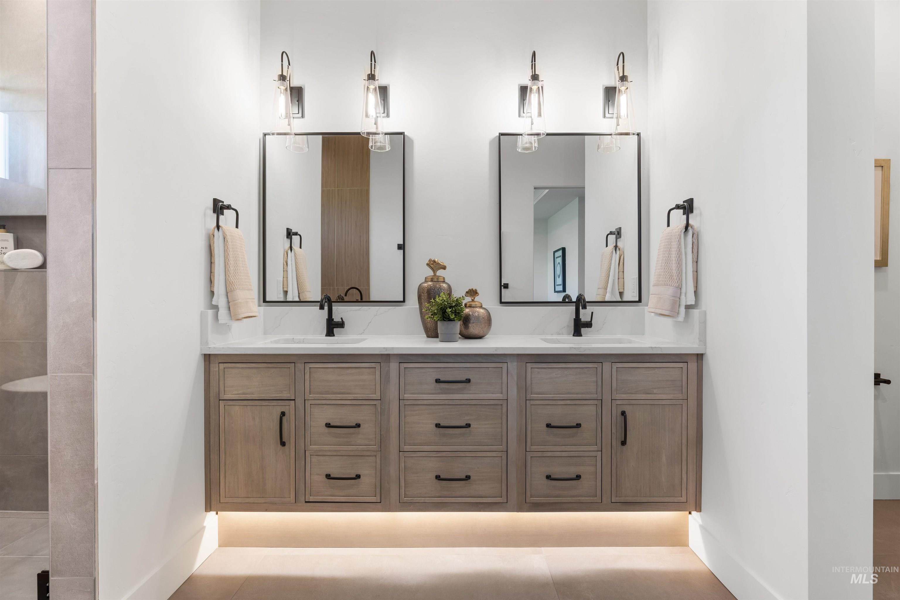 25425 Bur Oak Pl, Caldwell, Idaho 83607, 3 Bedrooms, 2.5 Bathrooms, Residential For Sale, Price $1,299,000,MLS 98980251