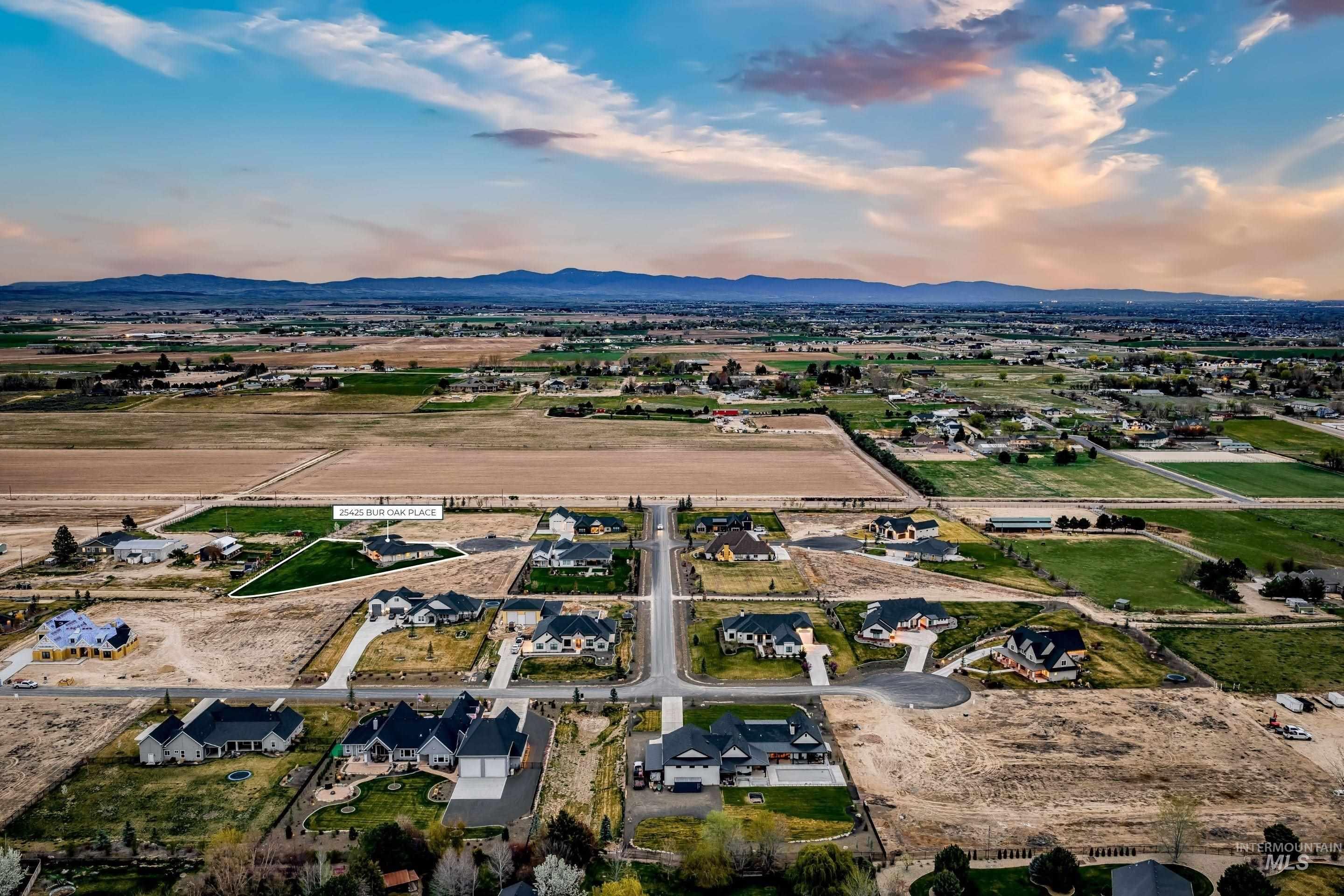 25425 Bur Oak Pl, Caldwell, Idaho 83607, 3 Bedrooms, 2.5 Bathrooms, Residential For Sale, Price $1,299,000,MLS 98980251
