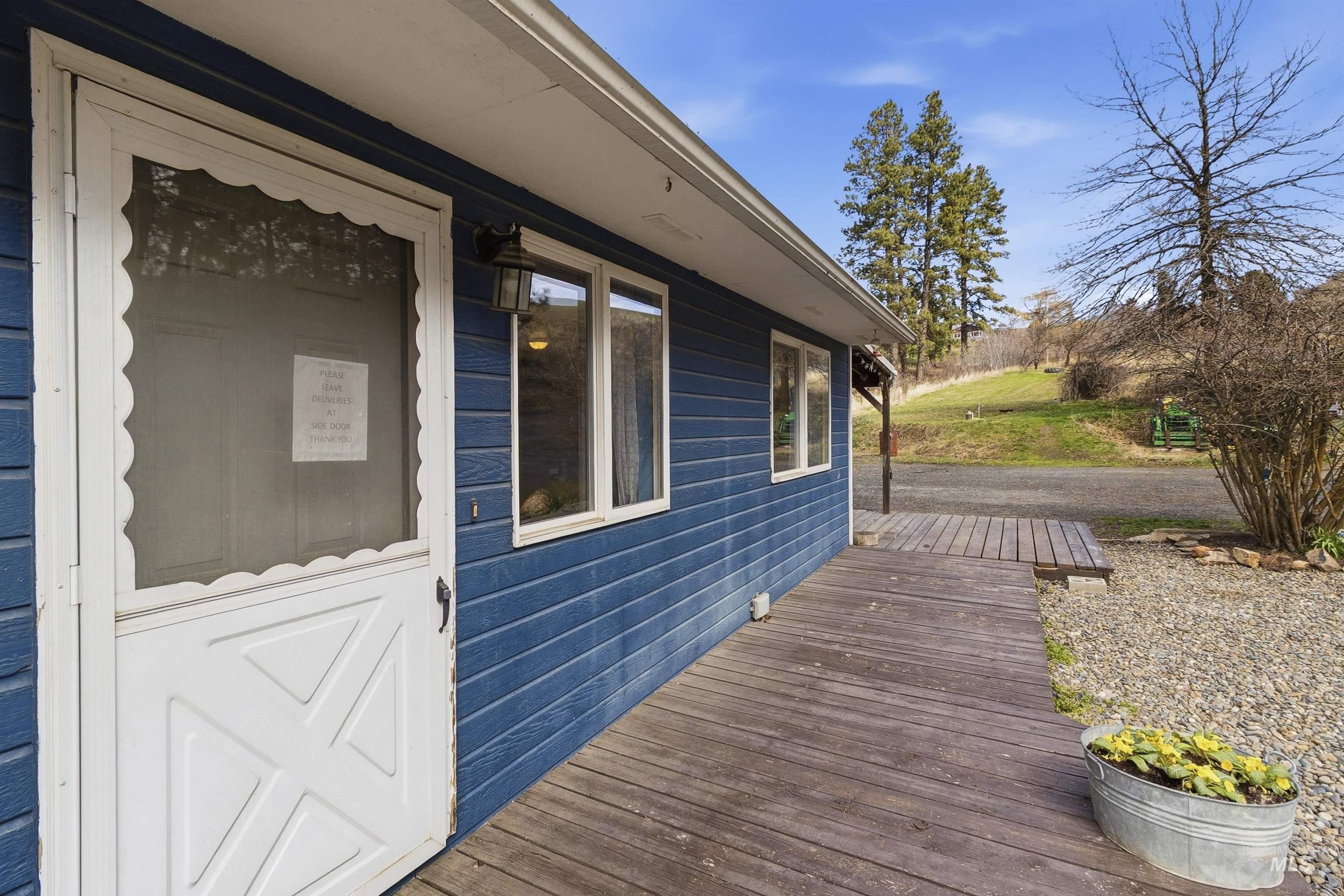 1161 Chaney Rd, Viola, Idaho 83872, 3 Bedrooms, 1 Bathroom, Residential For Sale, Price $375,000, 98980253