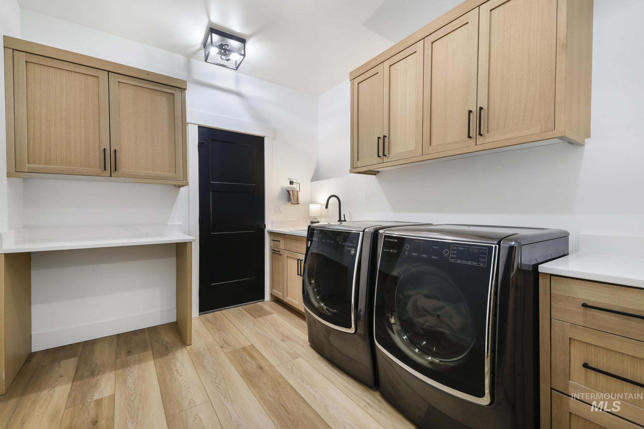 4288 N 2400 E, Filer, Idaho 83328, 6 Bedrooms, 3.5 Bathrooms, Residential For Sale, Price $1,600,000,MLS 98980267