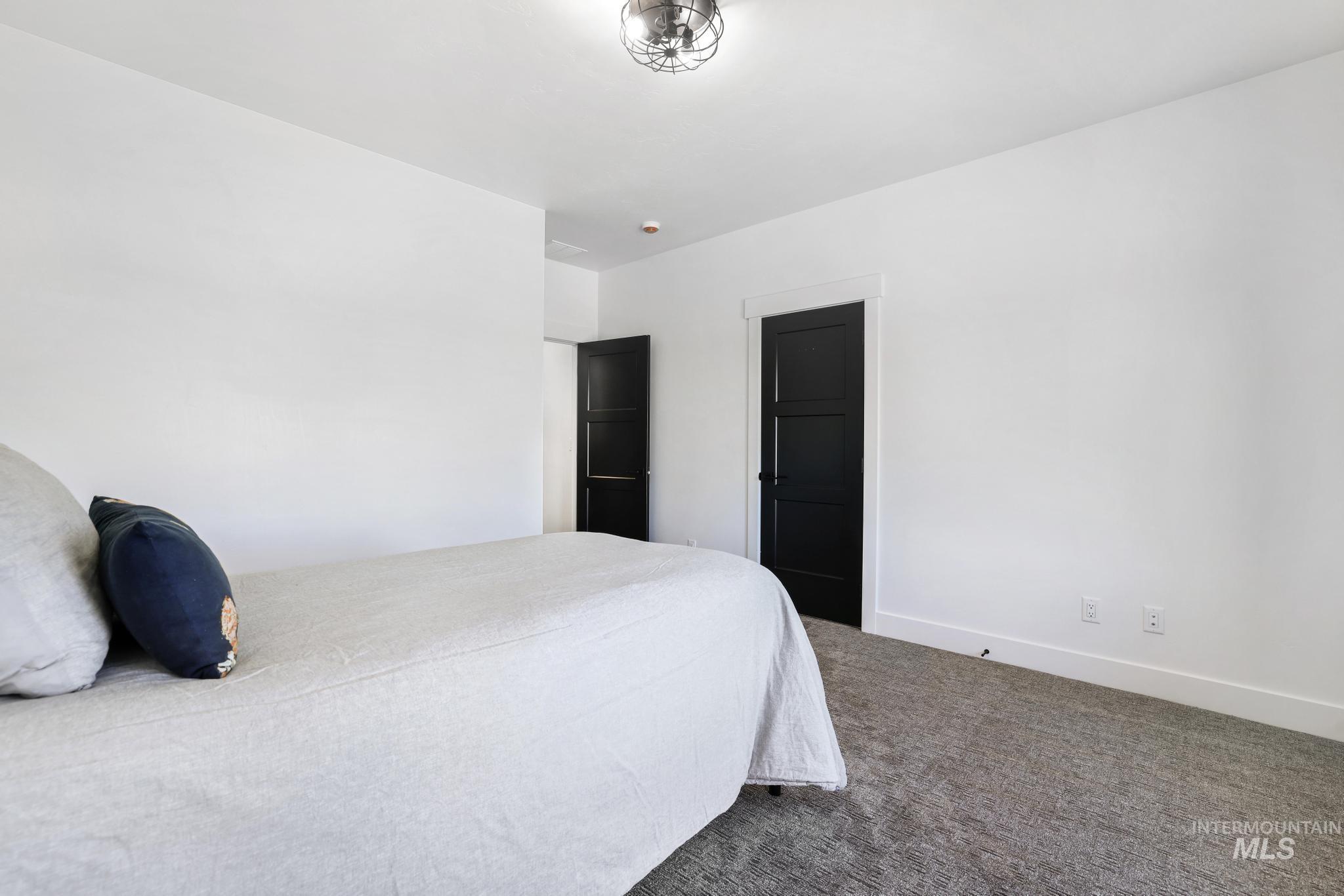 4288 N 2400 E, Filer, Idaho 83328, 6 Bedrooms, 3.5 Bathrooms, Residential For Sale, Price $1,600,000,MLS 98980267