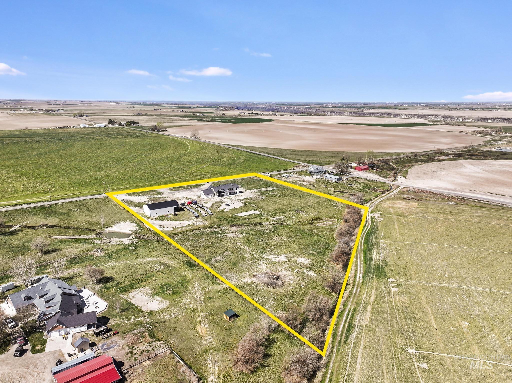 4288 N 2400 E, Filer, Idaho 83328, 6 Bedrooms, 3.5 Bathrooms, Residential For Sale, Price $1,600,000,MLS 98980267