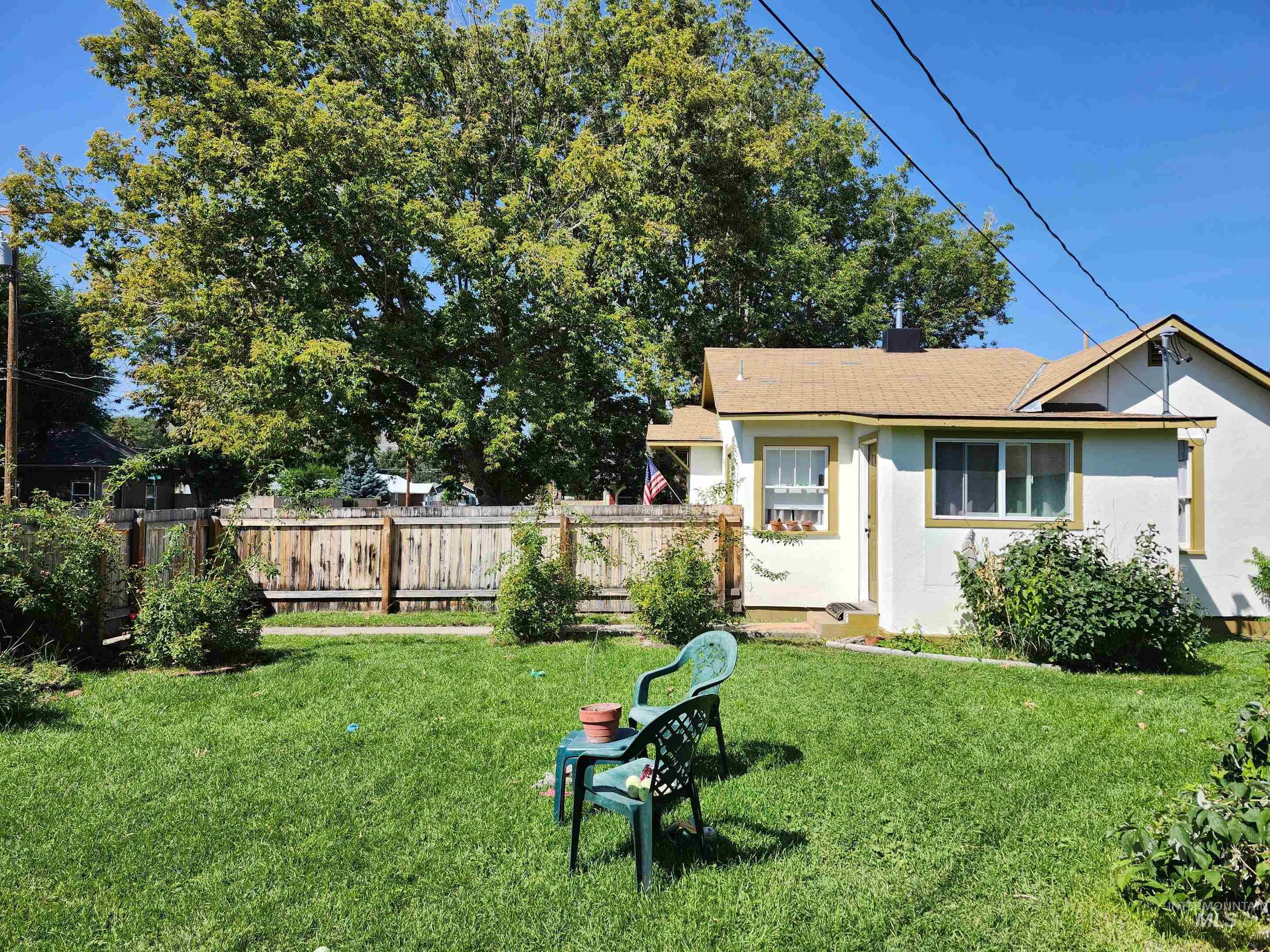 890 Valley Ave, Baker City, Oregon 97814, 2 Bedrooms, 1 Bathroom, Residential For Sale, Price $250,000, 98980268