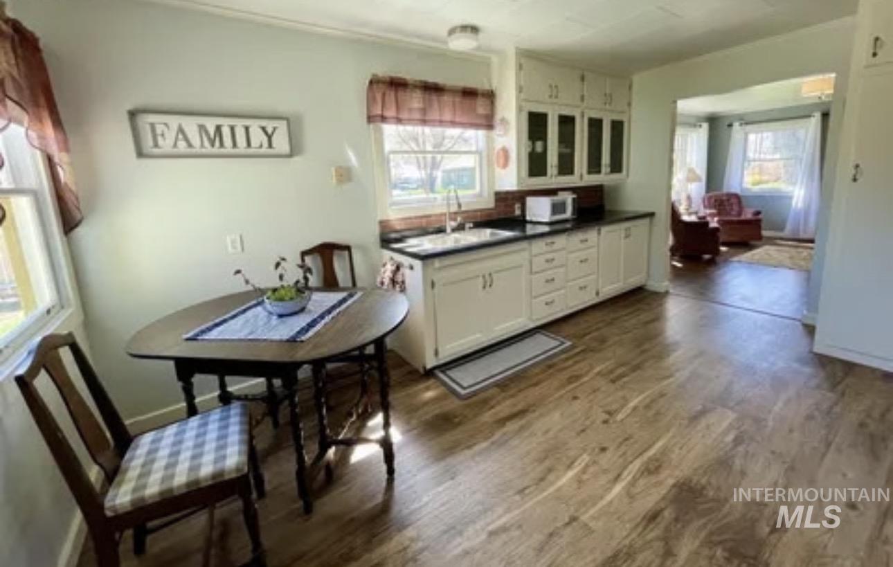 890 Valley Ave, Baker City, Oregon 97814, 2 Bedrooms, 1 Bathroom, Residential For Sale, Price $248,000, 98980268