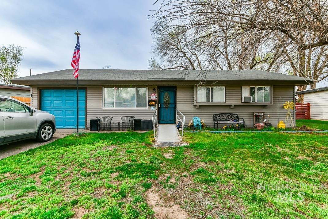 1045 E 16th N, Mountain Home, Idaho 83647, 3 Bedrooms, 1 Bathroom, Residential For Sale, Price $258,900, 98980271