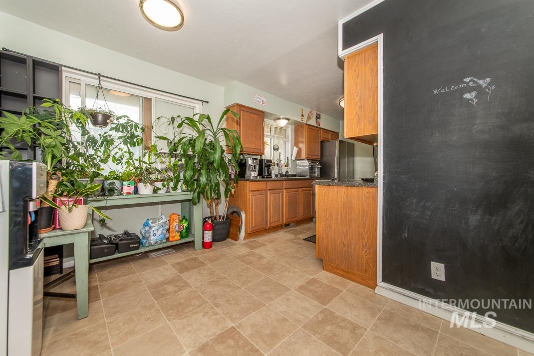 1045 E 16th N, Mountain Home, Idaho 83647, 3 Bedrooms, 1 Bathroom, Residential For Sale, Price $260,000, 98980271