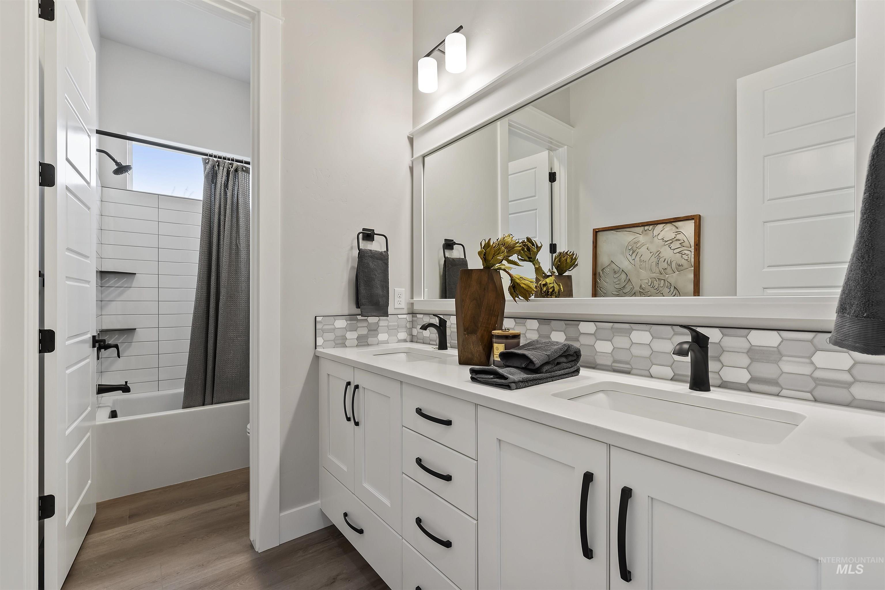 9283 Basin Kid, Middleton, Idaho 83644, 4 Bedrooms, 3.5 Bathrooms, Residential For Sale, Price $1,245,000,MLS 98980273