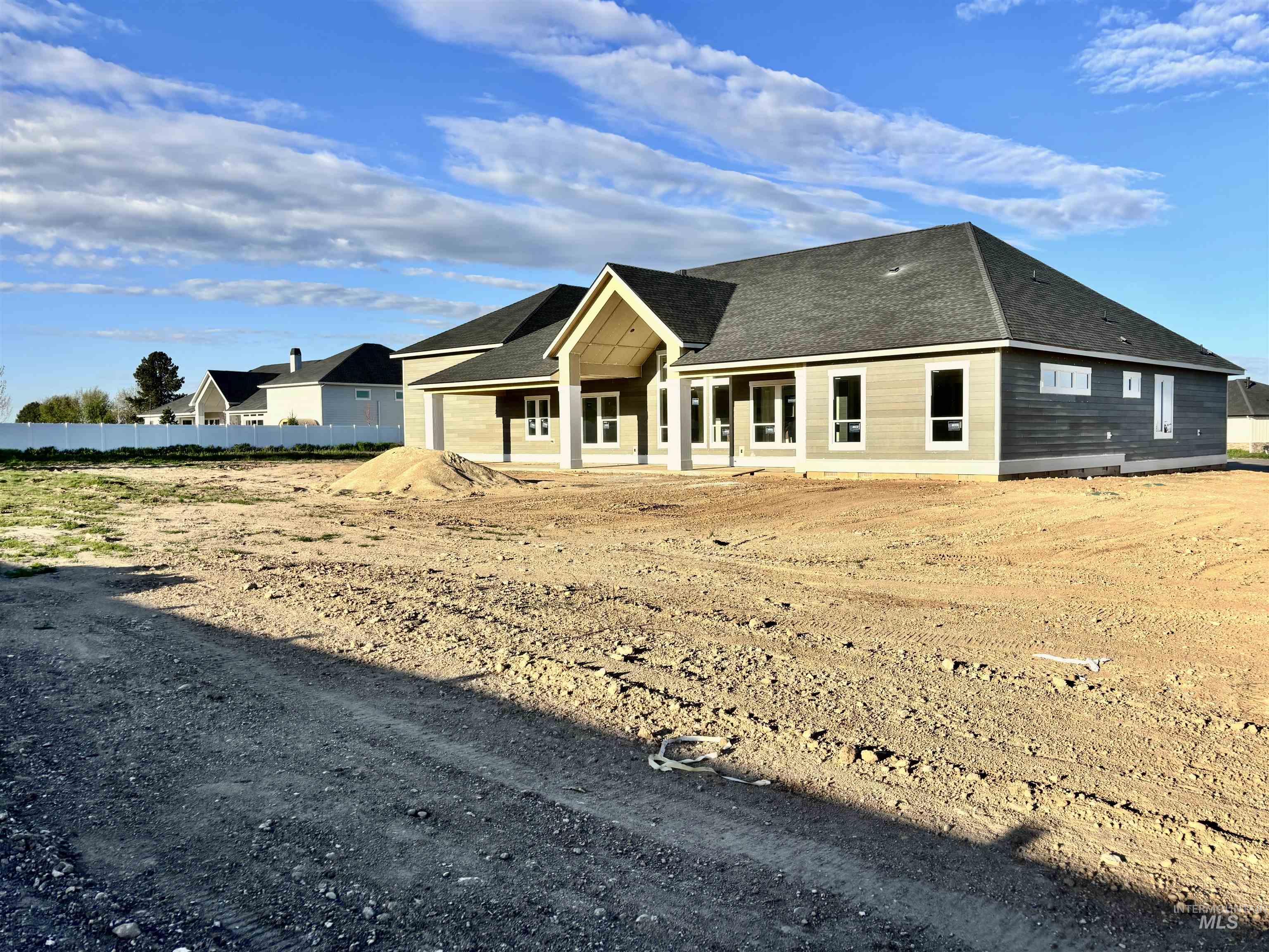 9283 Basin Kid, Middleton, Idaho 83644, 4 Bedrooms, 3.5 Bathrooms, Residential For Sale, Price $1,245,000,MLS 98980273