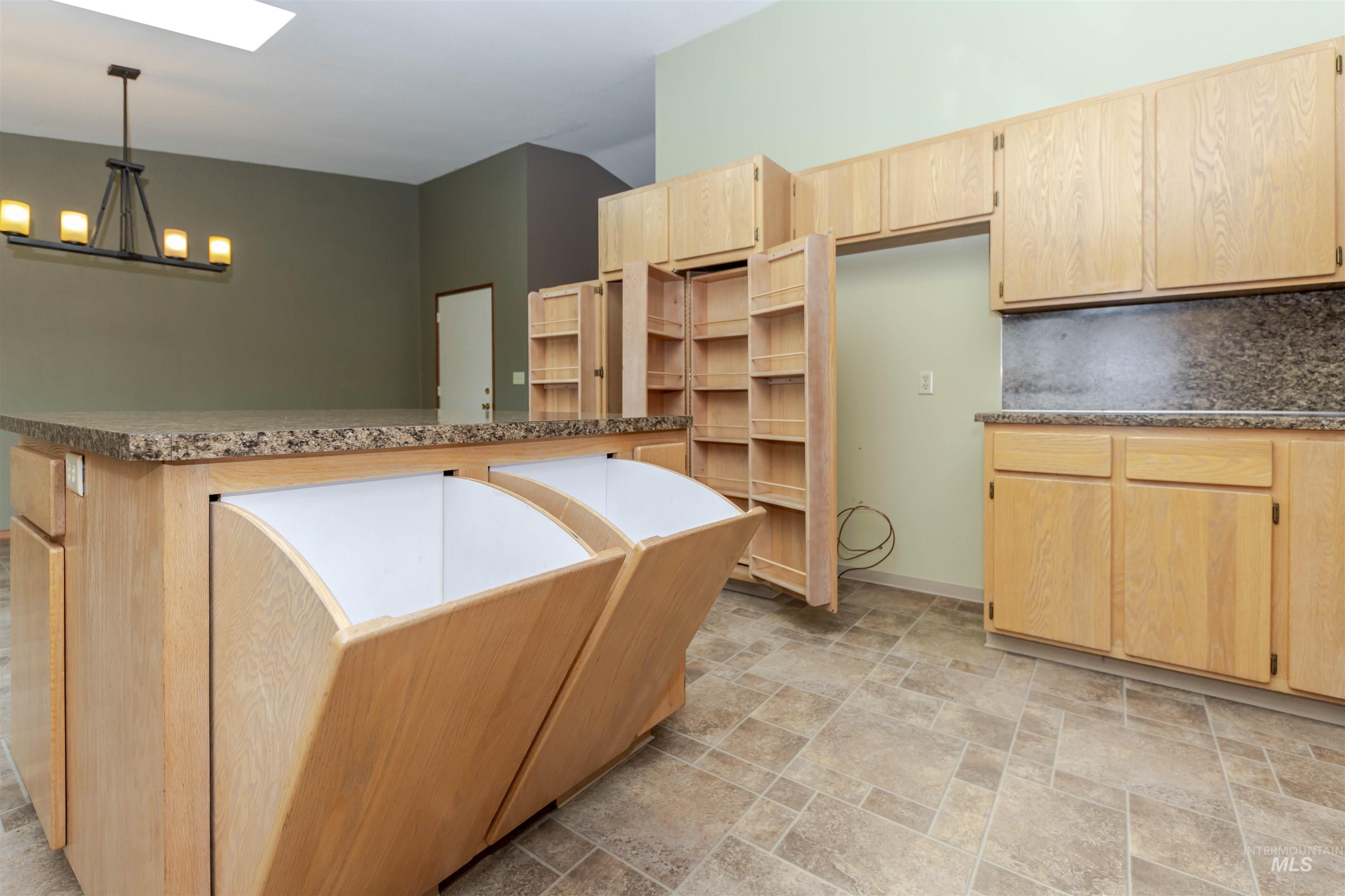 1316 29th St, Lewiston, Idaho 83501, 4 Bedrooms, 3 Bathrooms, Residential For Sale, Price $497,000, 98980275