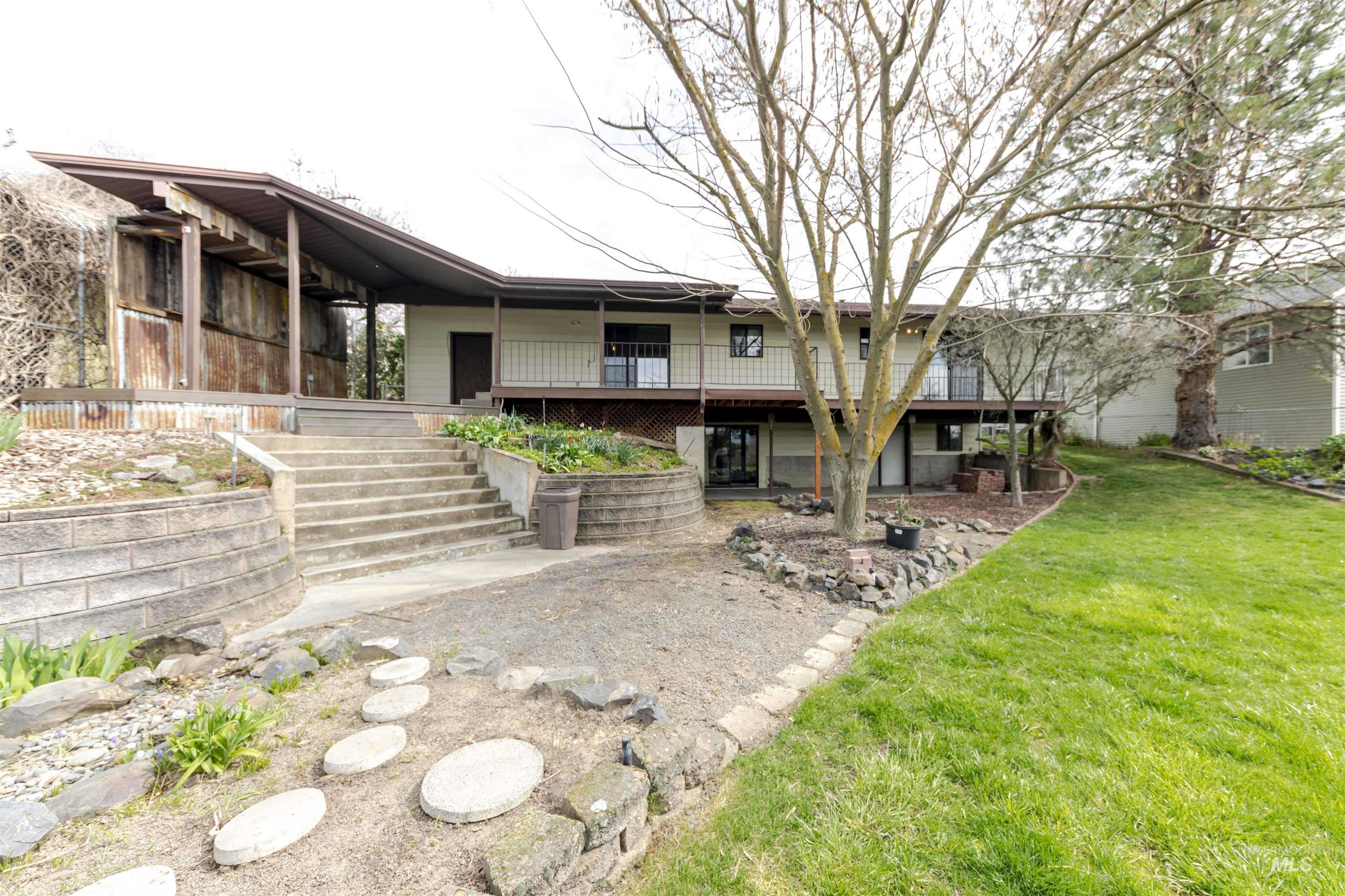 1316 29th St, Lewiston, Idaho 83501, 4 Bedrooms, 3 Bathrooms, Residential For Sale, Price $497,000, 98980275