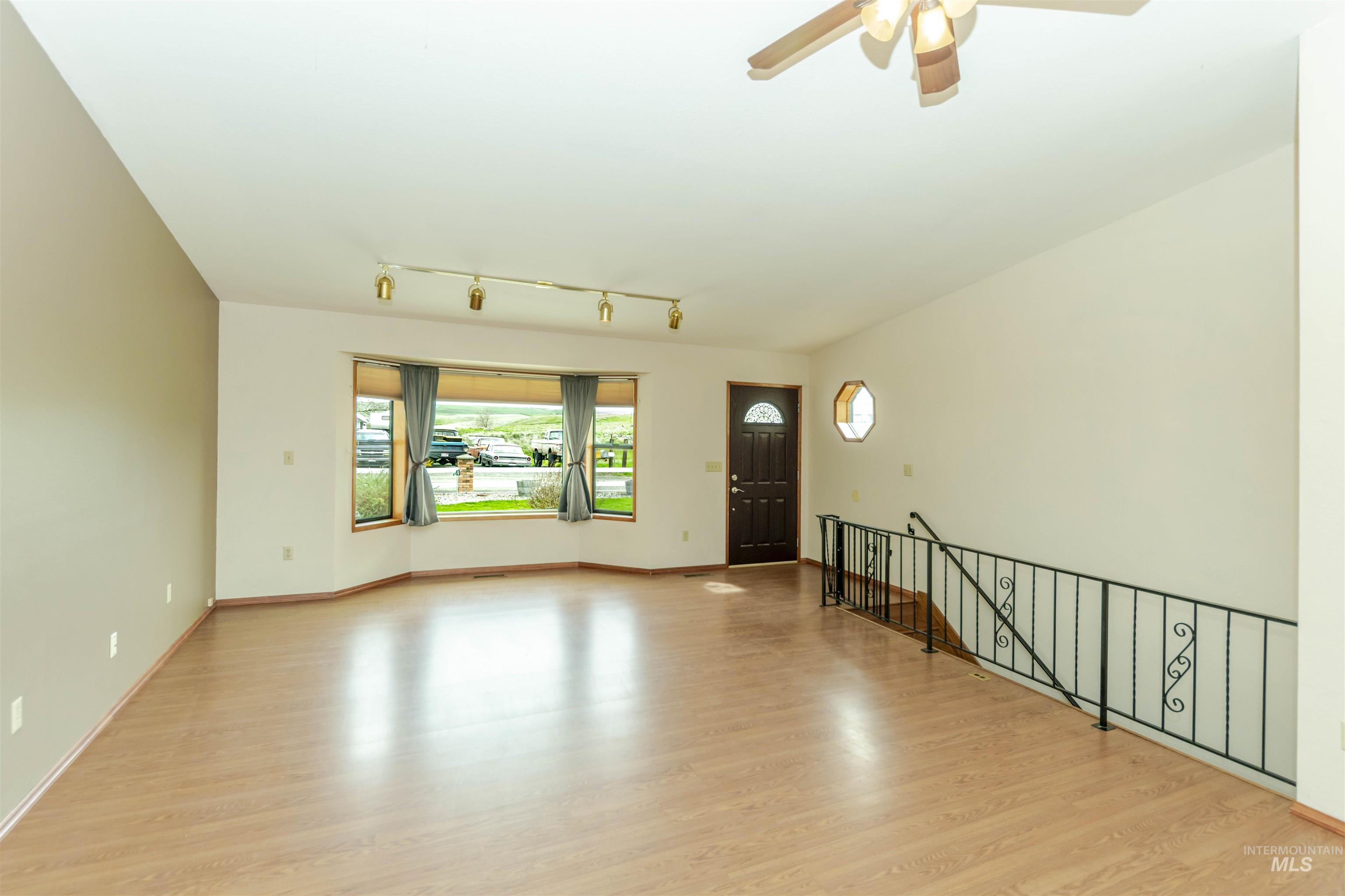 1316 29th St, Lewiston, Idaho 83501, 4 Bedrooms, 3 Bathrooms, Residential For Sale, Price $497,000, 98980275