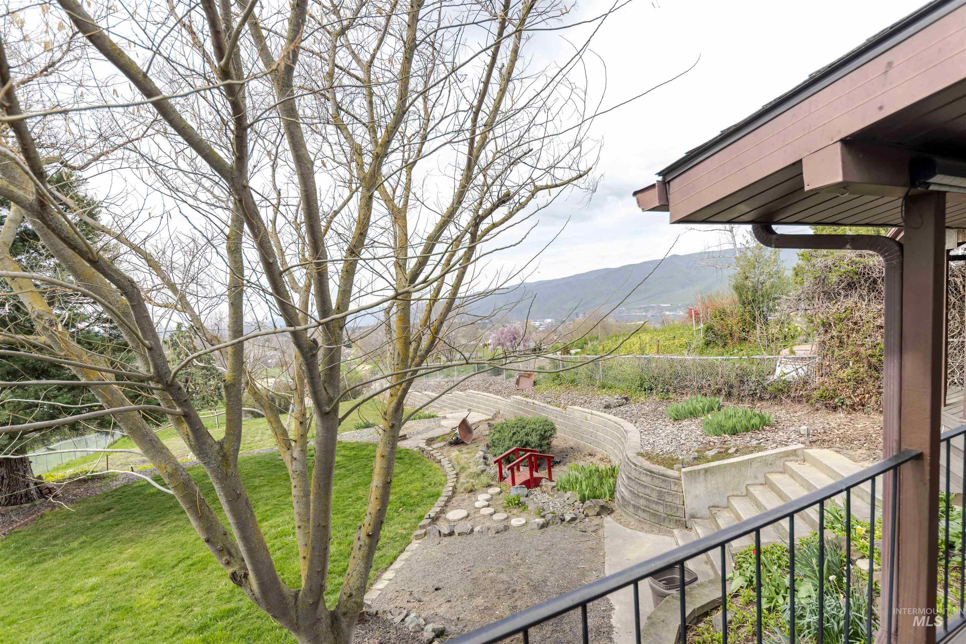 1316 29th St, Lewiston, Idaho 83501, 4 Bedrooms, 3 Bathrooms, Residential For Sale, Price $497,000, 98980275