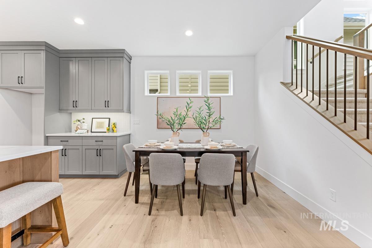 13360 N Spring Creek Way, Boise, Idaho 83714, 3 Bedrooms, 2.5 Bathrooms, Residential For Sale, Price $863,930,MLS 98980279