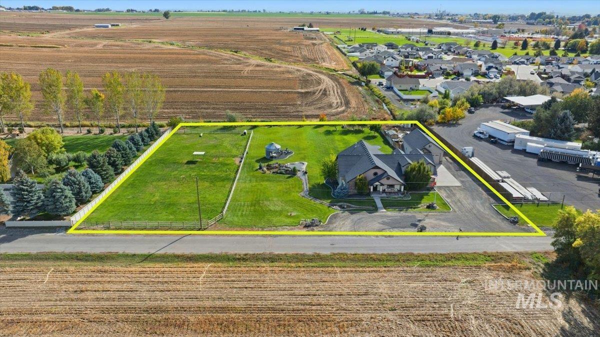 125 E 50 N, Jerome, Idaho 83338, 7 Bedrooms, 5 Bathrooms, Residential For Sale, Price $1,225,000, 98980281