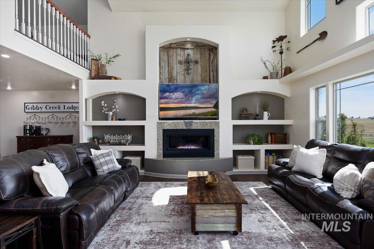 125 E 50 N, Jerome, Idaho 83338, 7 Bedrooms, 5 Bathrooms, Residential For Sale, Price $1,225,000, 98980281