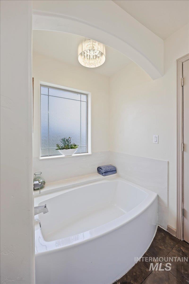 125 E 50 N, Jerome, Idaho 83338, 7 Bedrooms, 5 Bathrooms, Residential For Sale, Price $1,295,000,MLS 98980281