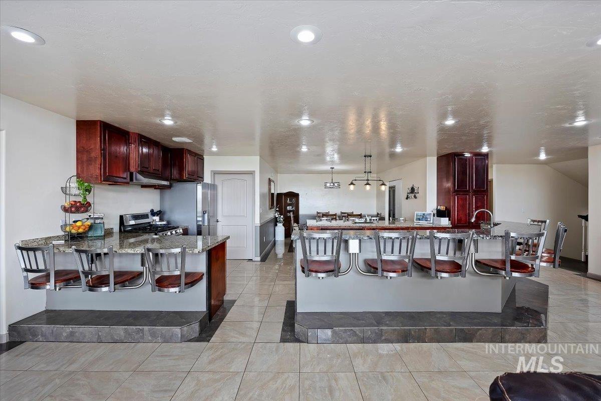 125 E 50 N, Jerome, Idaho 83338, 7 Bedrooms, 5 Bathrooms, Residential For Sale, Price $1,225,000, 98980281