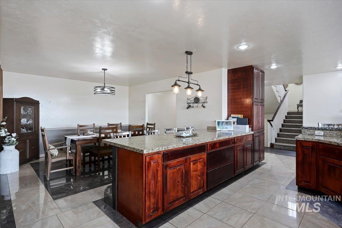 125 E 50 N, Jerome, Idaho 83338, 7 Bedrooms, 5 Bathrooms, Residential For Sale, Price $1,225,000, 98980281