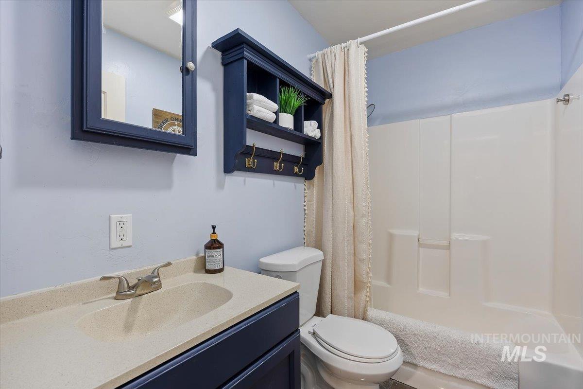 125 E 50 N, Jerome, Idaho 83338, 7 Bedrooms, 5 Bathrooms, Residential For Sale, Price $1,295,000,MLS 98980281