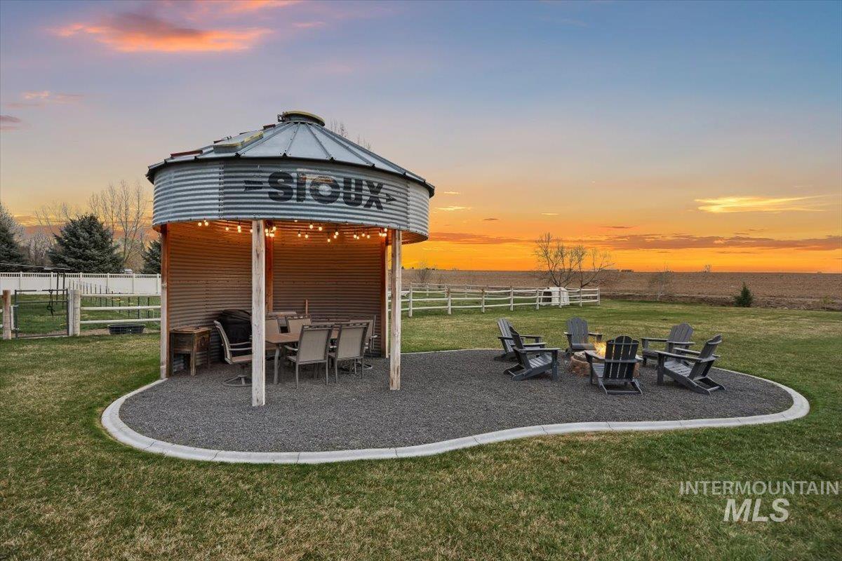 125 E 50 N, Jerome, Idaho 83338, 7 Bedrooms, 5 Bathrooms, Residential For Sale, Price $1,295,000,MLS 98980281