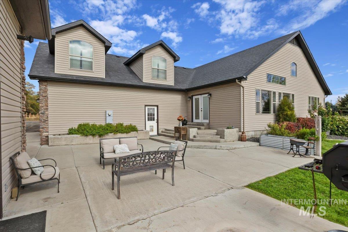 125 E 50 N, Jerome, Idaho 83338, 7 Bedrooms, 5 Bathrooms, Residential For Sale, Price $1,225,000, 98980281