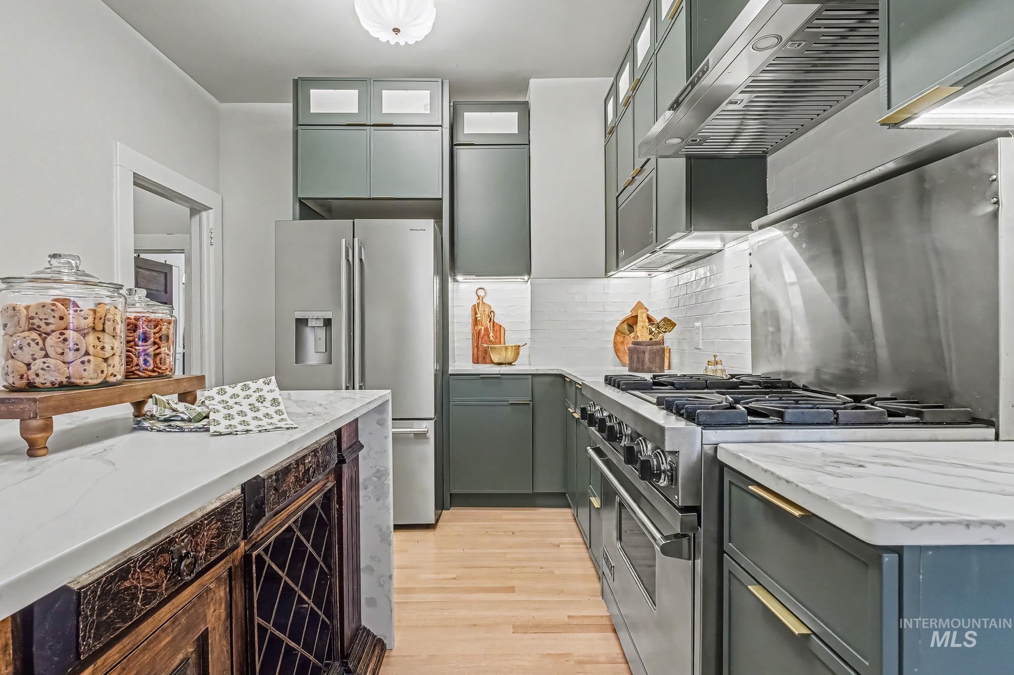 1004 N 17th, Boise, Idaho 83702, 5 Bedrooms, 2.5 Bathrooms, Residential For Sale, Price $1,500,000,MLS 98980286