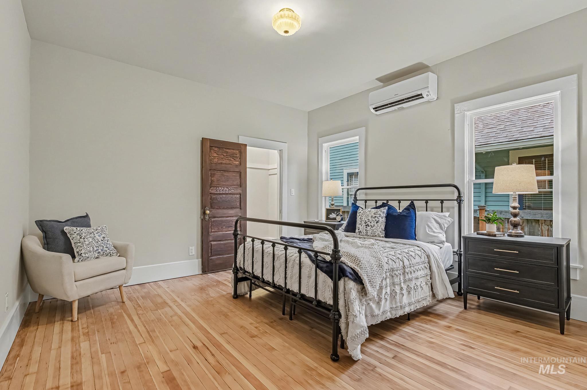 1004 N 17th, Boise, Idaho 83702, 5 Bedrooms, 2.5 Bathrooms, Residential For Sale, Price $1,500,000,MLS 98980286