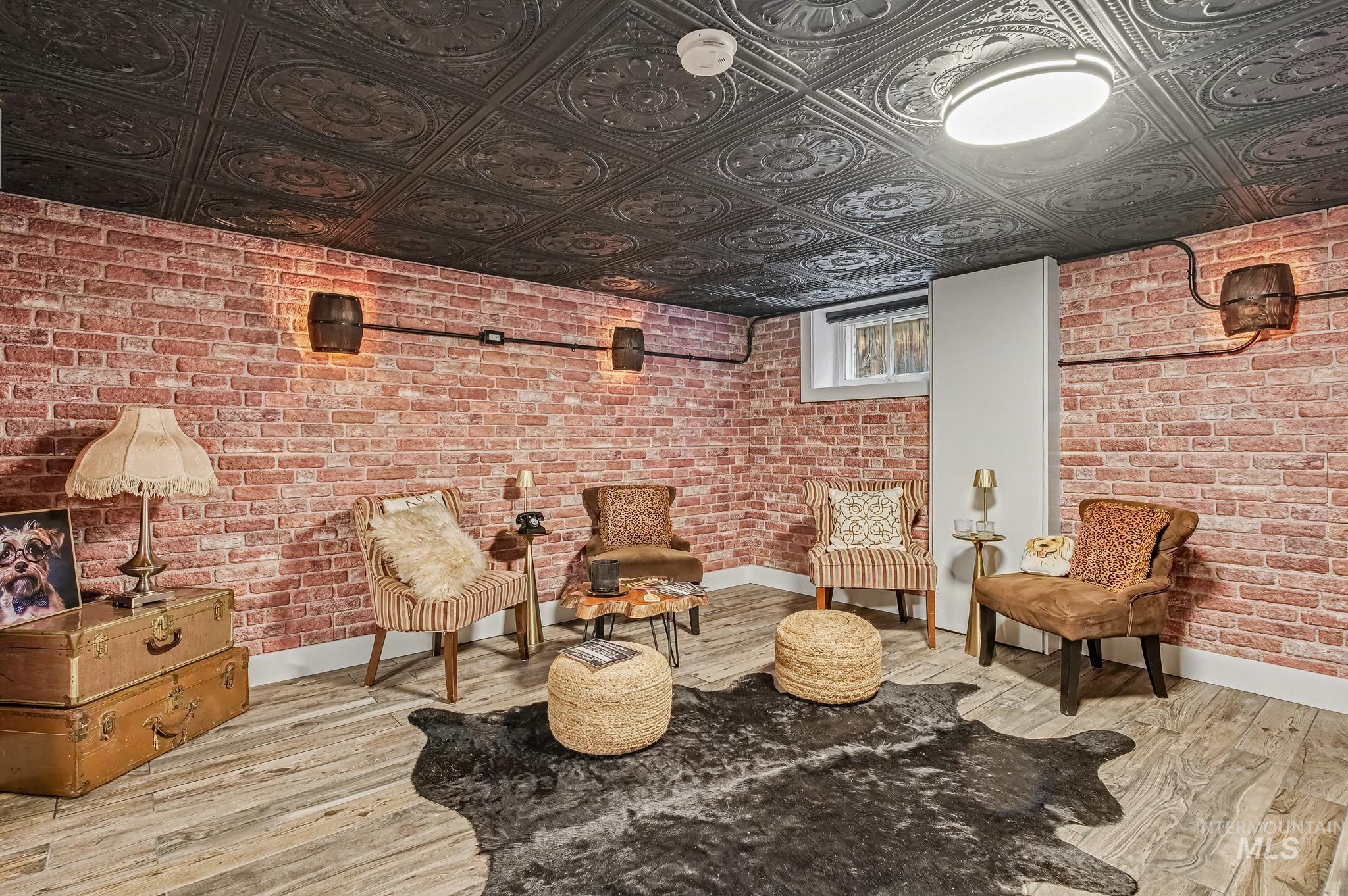 1004 N 17th, Boise, Idaho 83702, 5 Bedrooms, 2.5 Bathrooms, Residential For Sale, Price $1,500,000,MLS 98980286