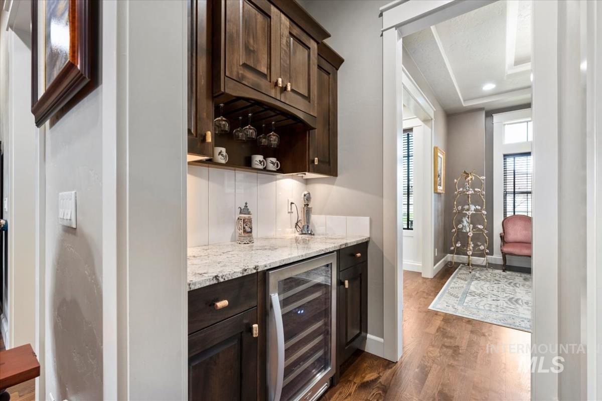 4061 W Highland Fall Ct, Meridian, Idaho 83646, 3 Bedrooms, 2.5 Bathrooms, Residential For Sale, Price $849,900,MLS 98980288