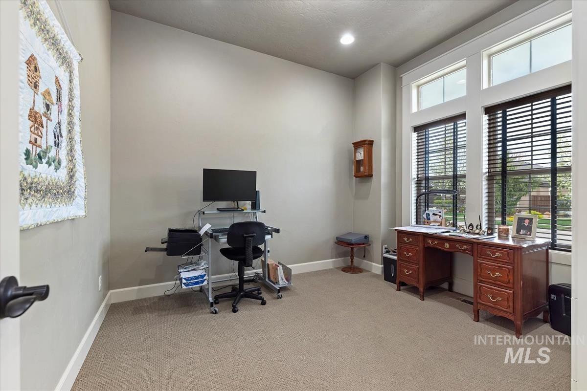 4061 W Highland Fall Ct, Meridian, Idaho 83646, 3 Bedrooms, 2.5 Bathrooms, Residential For Sale, Price $849,900,MLS 98980288