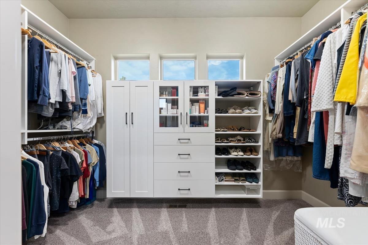 4061 W Highland Fall Ct, Meridian, Idaho 83646, 3 Bedrooms, 2.5 Bathrooms, Residential For Sale, Price $849,900,MLS 98980288