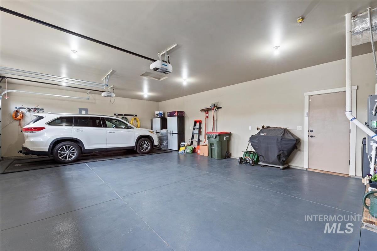 4061 W Highland Fall Ct, Meridian, Idaho 83646, 3 Bedrooms, 2.5 Bathrooms, Residential For Sale, Price $849,900,MLS 98980288