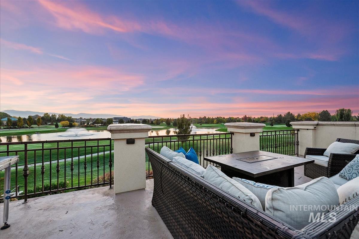 4061 W Highland Fall Ct, Meridian, Idaho 83646, 3 Bedrooms, 2.5 Bathrooms, Residential For Sale, Price $849,900,MLS 98980288