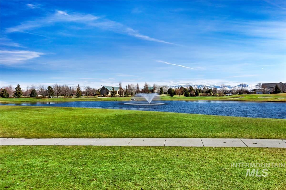 4061 W Highland Fall Ct, Meridian, Idaho 83646, 3 Bedrooms, 2.5 Bathrooms, Residential For Sale, Price $849,900,MLS 98980288