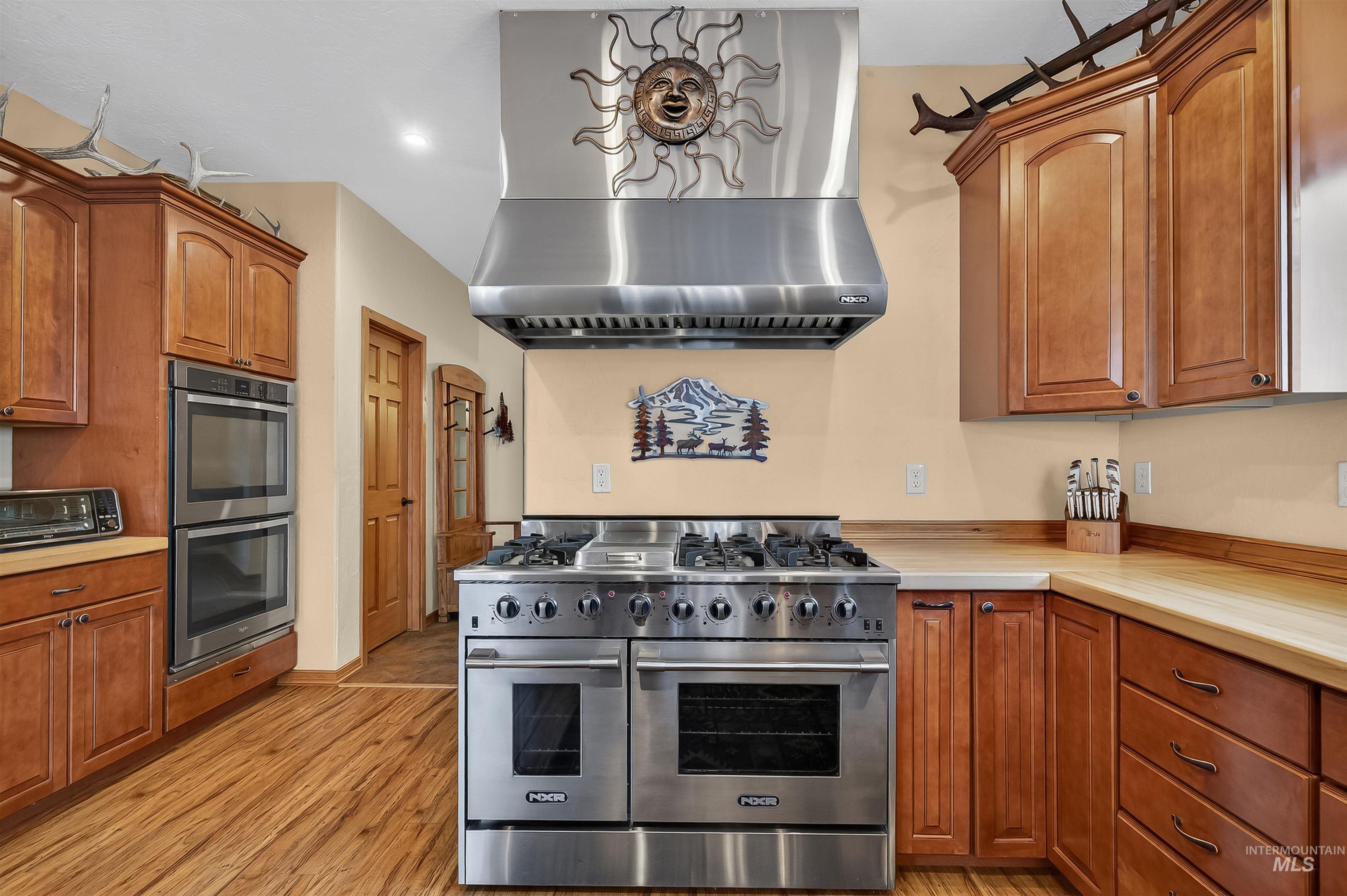 210 & 204 S 2nd St, Elk River, Idaho 83827, 3 Bedrooms, 3 Bathrooms, Residential For Sale, Price $935,000,MLS 98980289