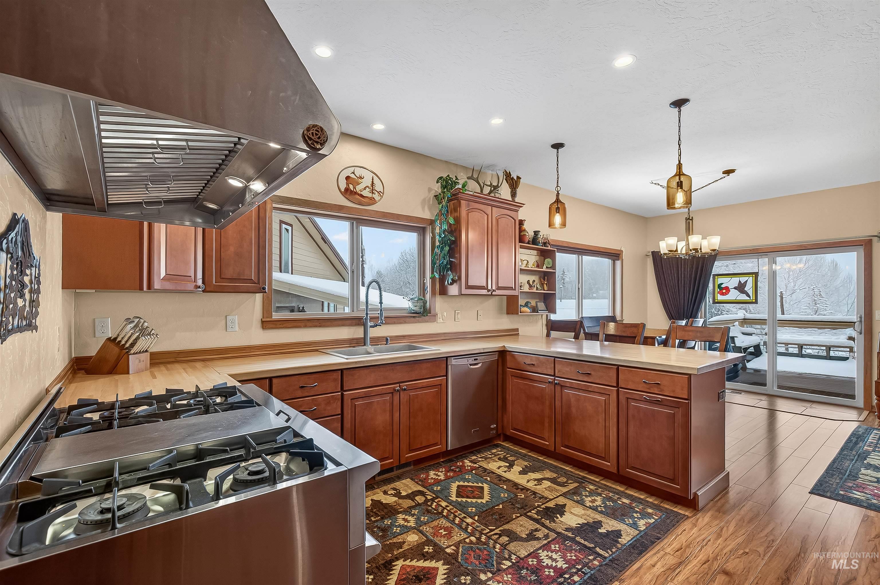 210 & 204 S 2nd St, Elk River, Idaho 83827, 3 Bedrooms, 3 Bathrooms, Residential For Sale, Price $935,000,MLS 98980289