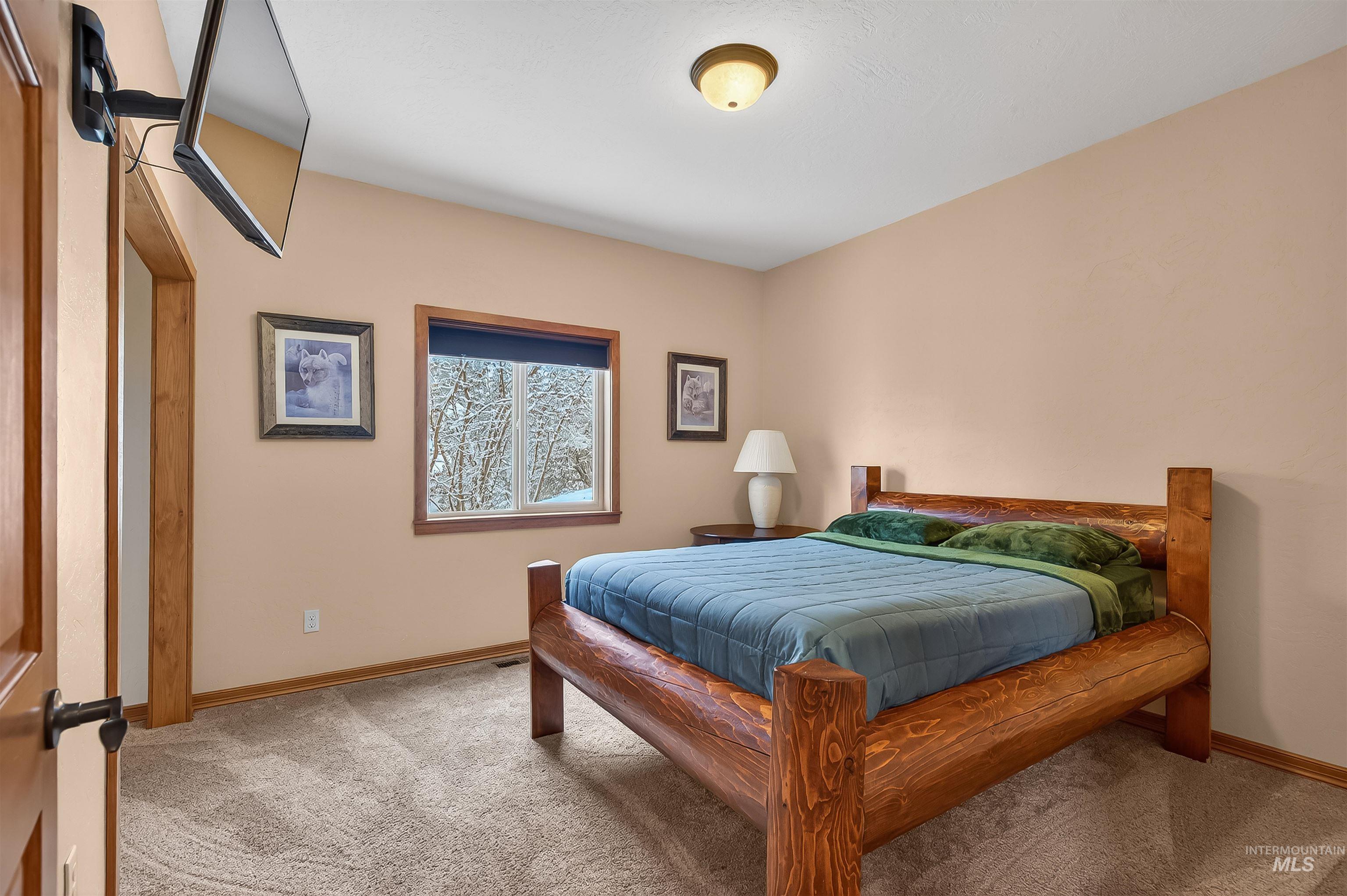 210 & 204 S 2nd St, Elk River, Idaho 83827, 3 Bedrooms, 3 Bathrooms, Residential For Sale, Price $935,000,MLS 98980289